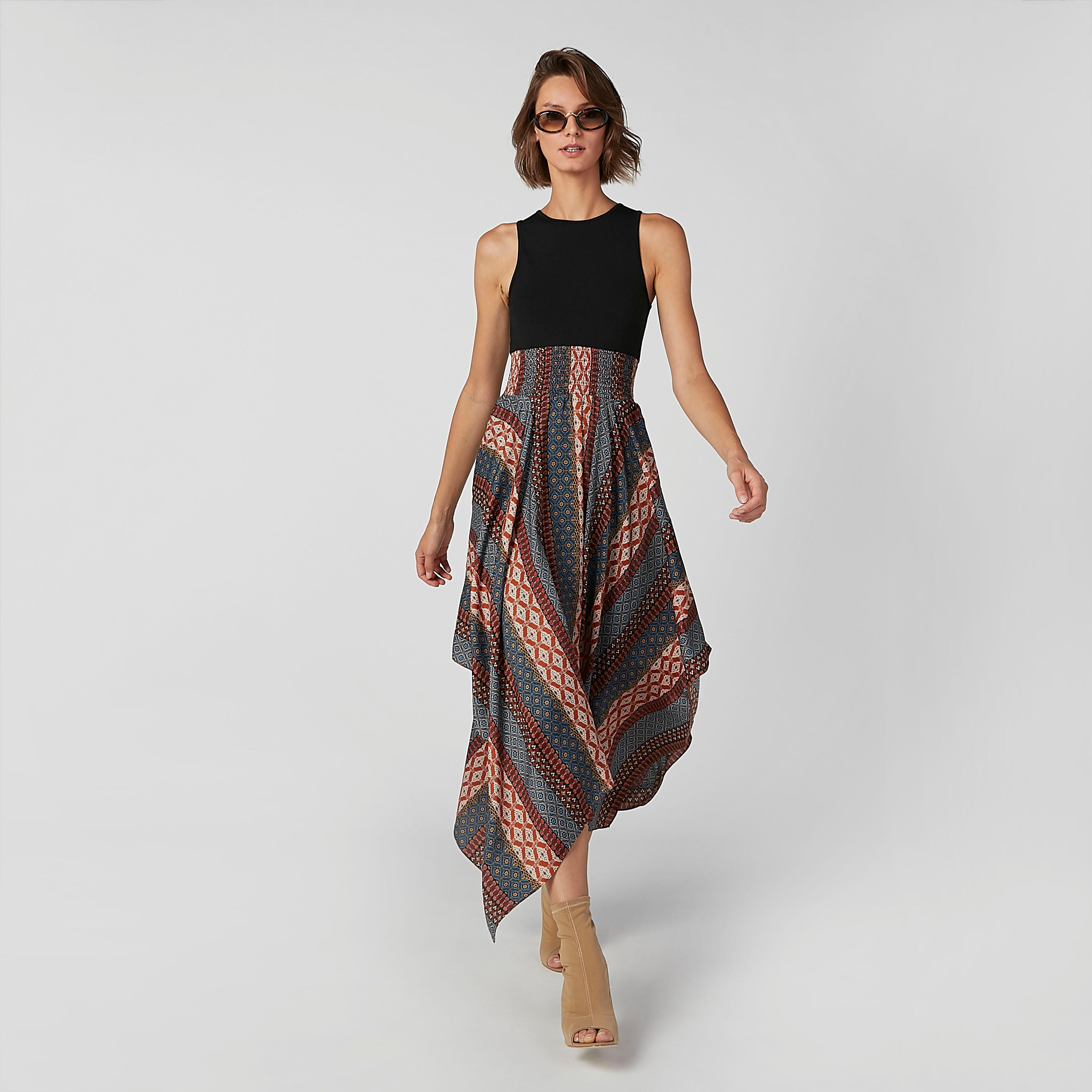 فستان دون أكمام بحوّاف غير مستوية وطبعات-women-clothing-dresses-image-3