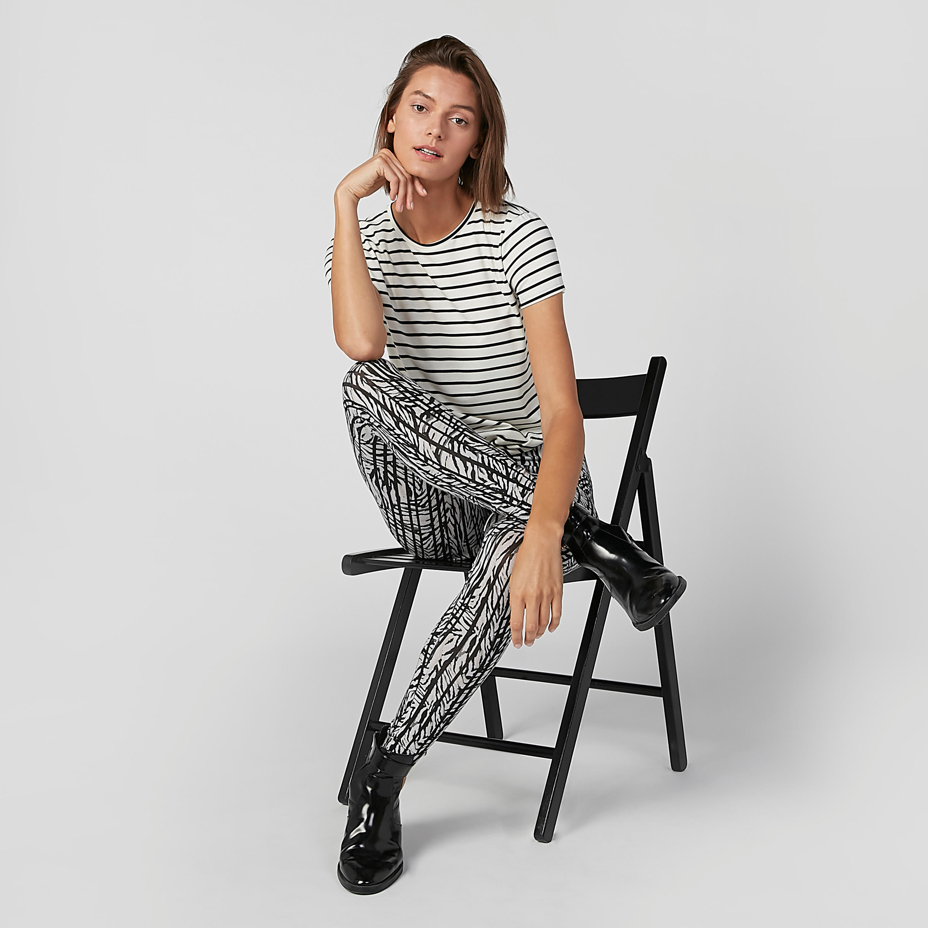 تيشيرت قصير مقلم بأكمام قصيرة وأربطة-women-clothing-tshirts-image-1