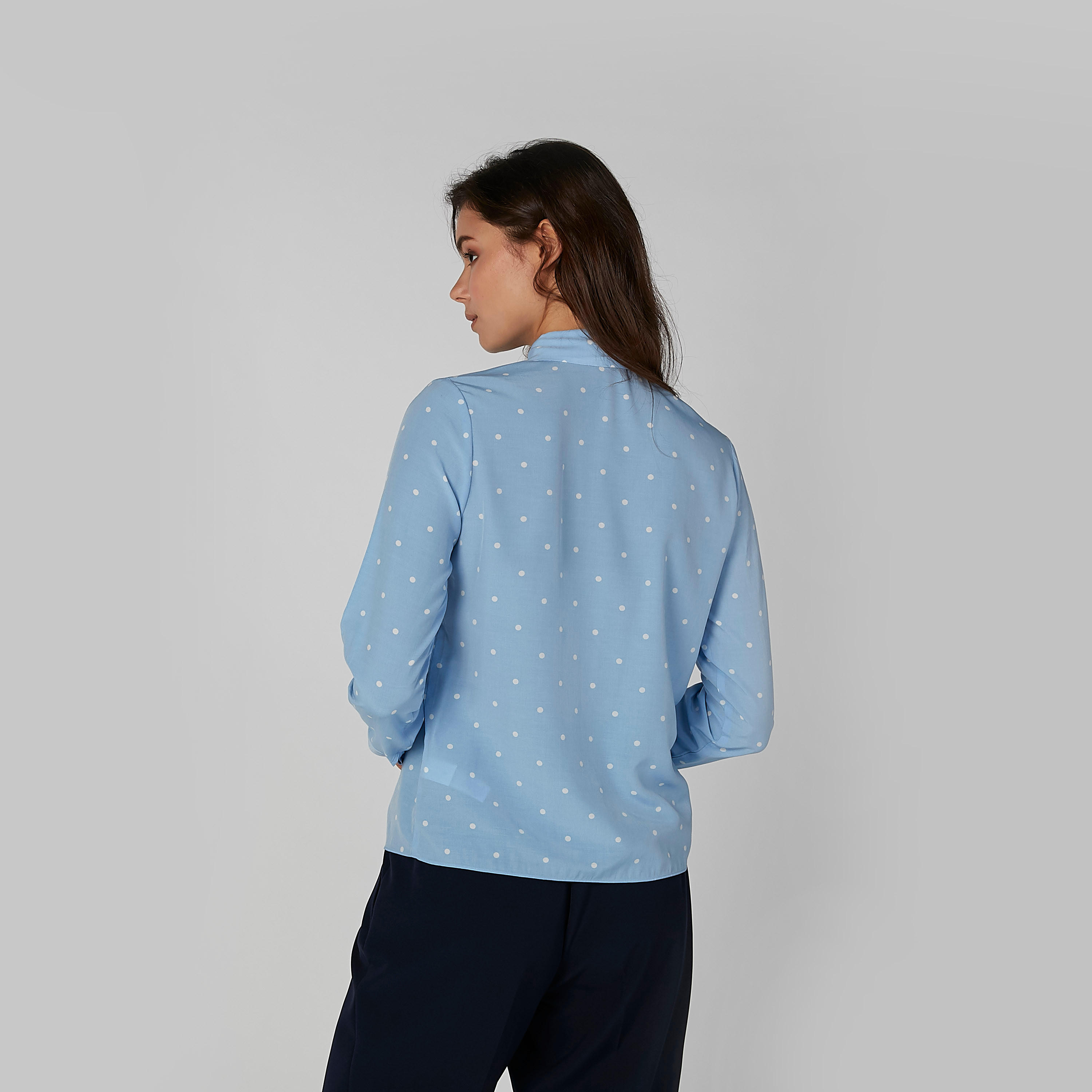 قميص بطبعات منقطة وأكمام طويلة وفيونكة-women-clothing-shirtsandblouses-shirts-image-4