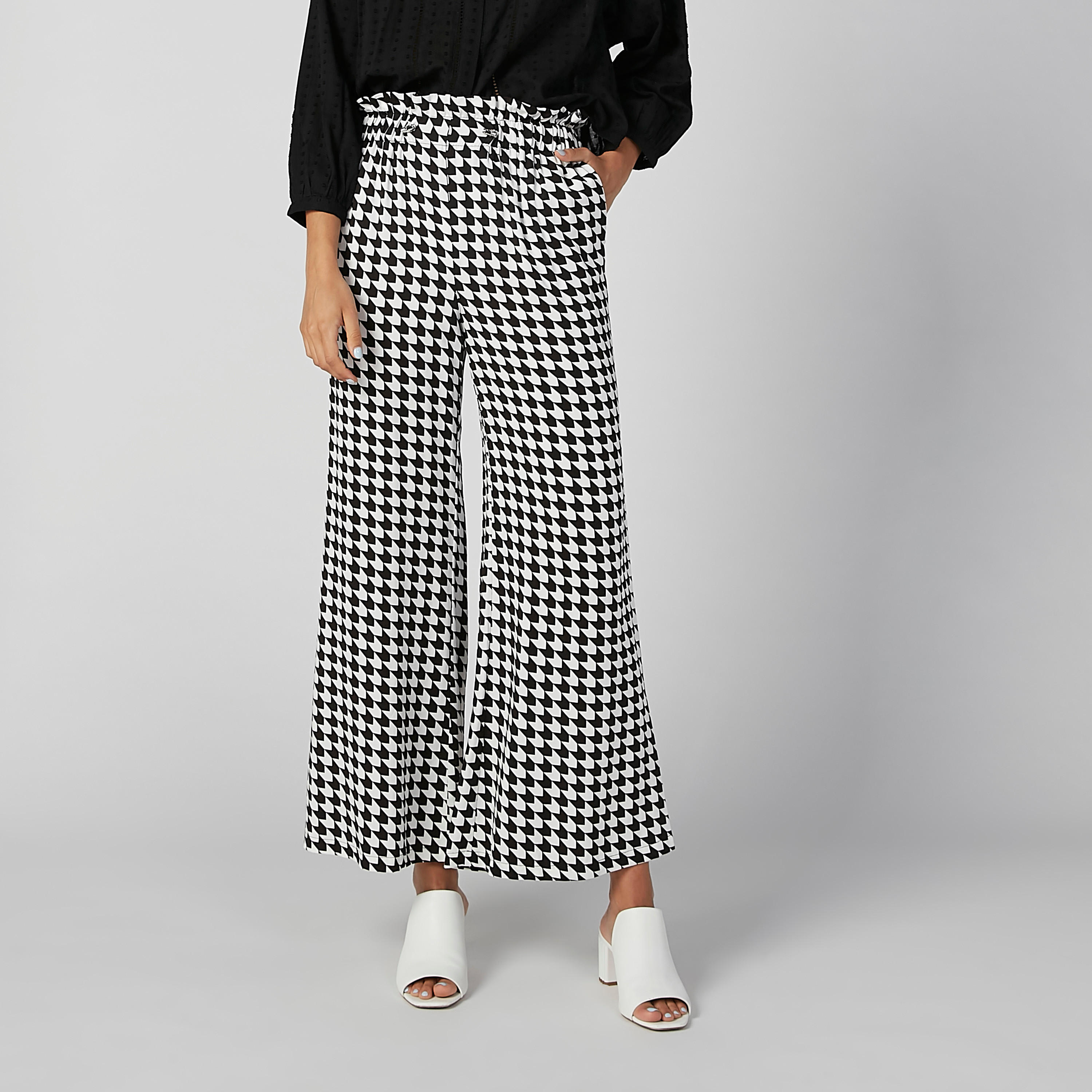 بنطال بالازو طويل بخصر كشكش وطبعات-women-clothing-bottoms-trousers-image-1