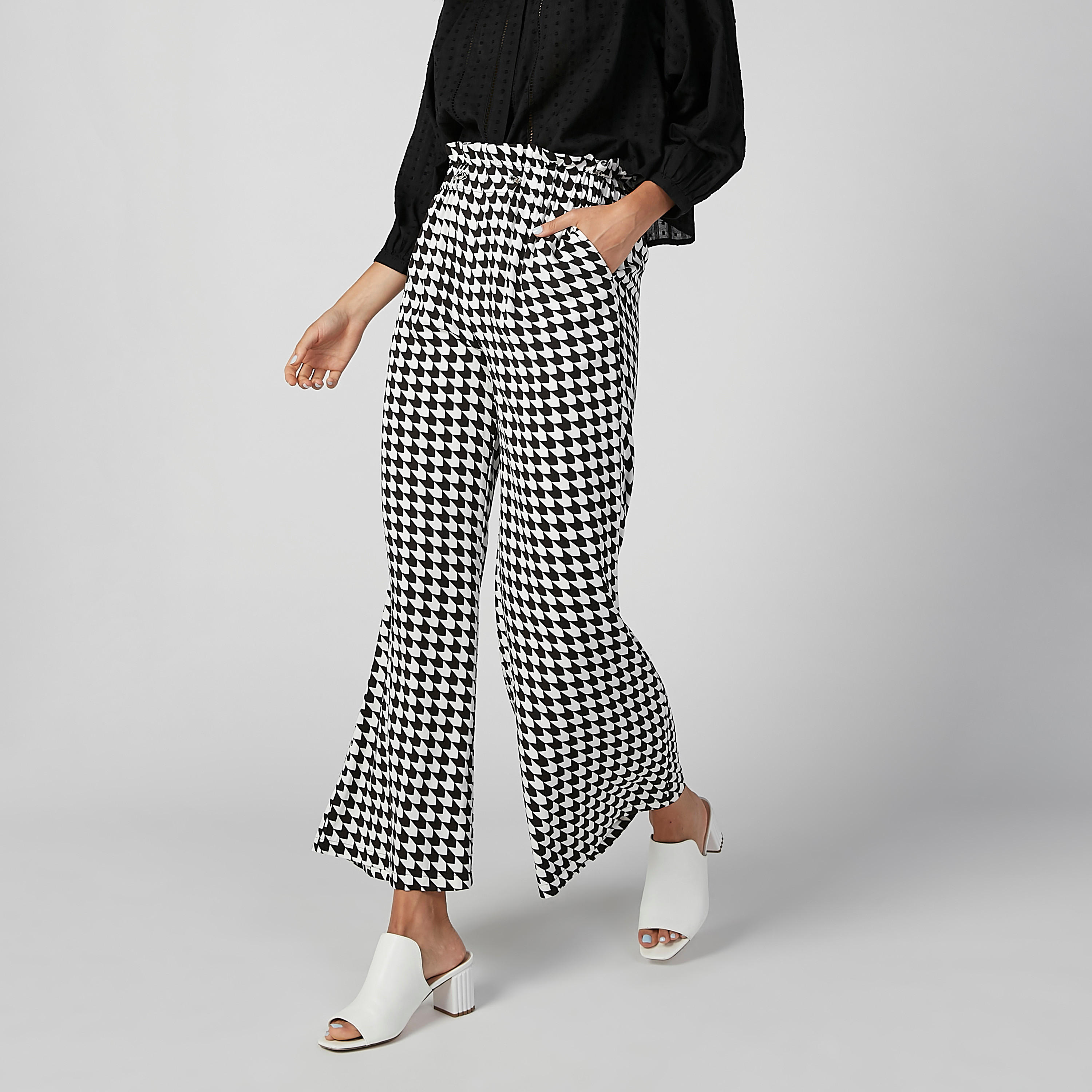 بنطال بالازو طويل بخصر كشكش وطبعات-women-clothing-bottoms-trousers-image-3