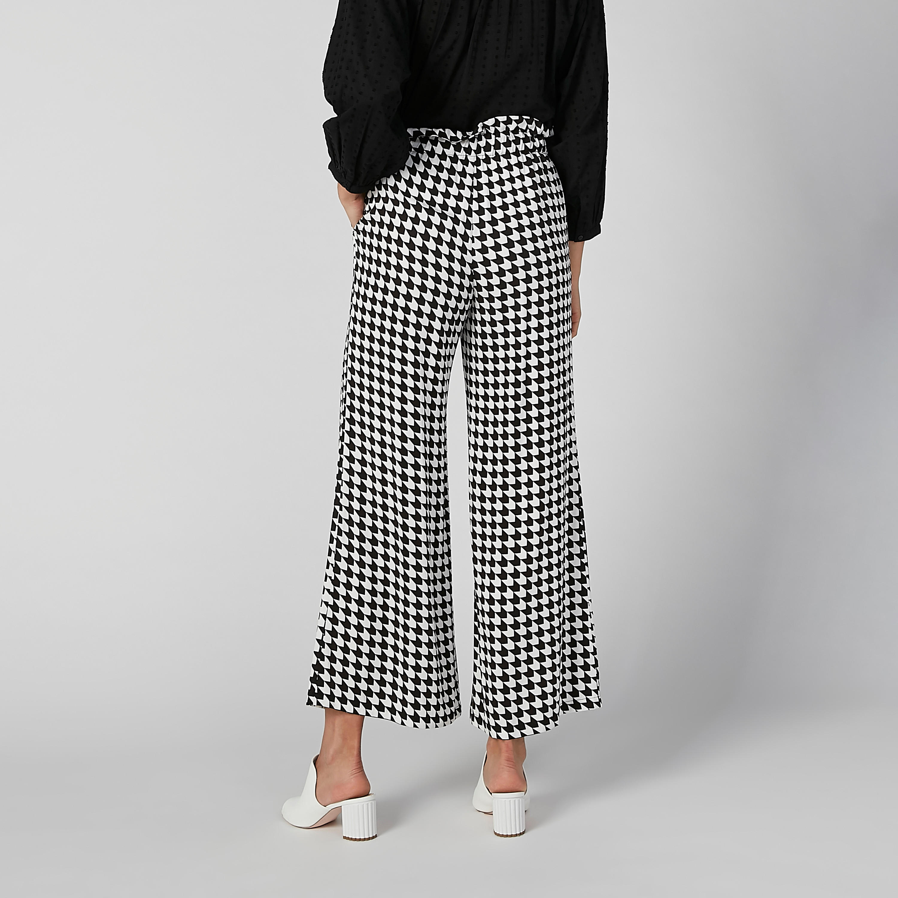 بنطال بالازو طويل بخصر كشكش وطبعات-women-clothing-bottoms-trousers-image-4