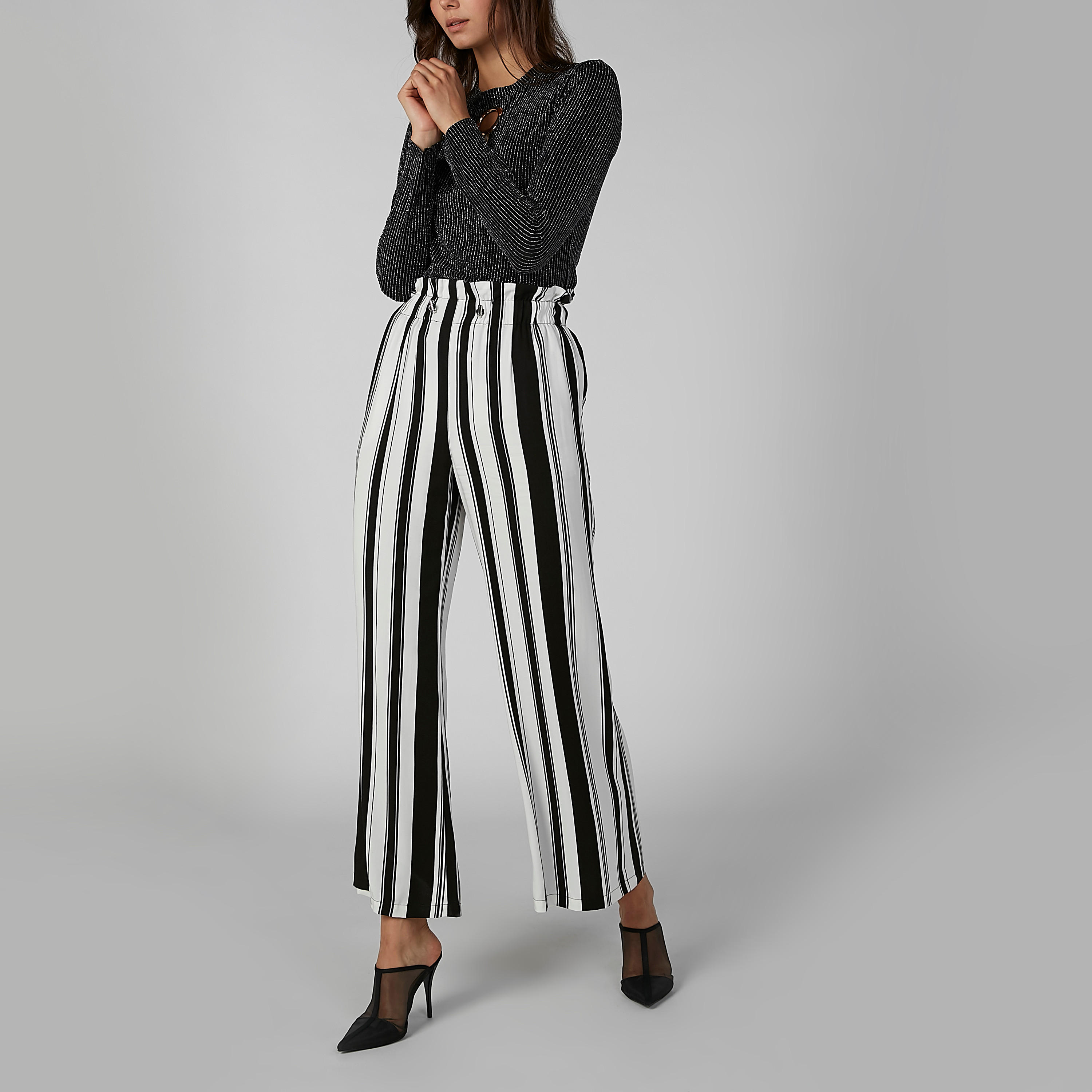 بنطال بالازو مقلّم بقصّة واسعة وجيوب-women-clothing-bottoms-trousers-image-2