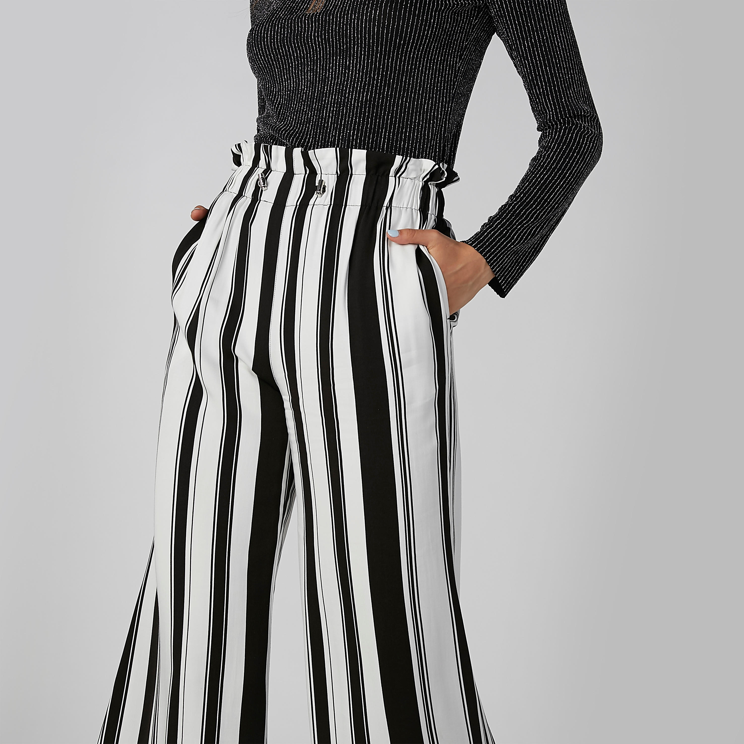 بنطال بالازو مقلّم بقصّة واسعة وجيوب-women-clothing-bottoms-trousers-image-3