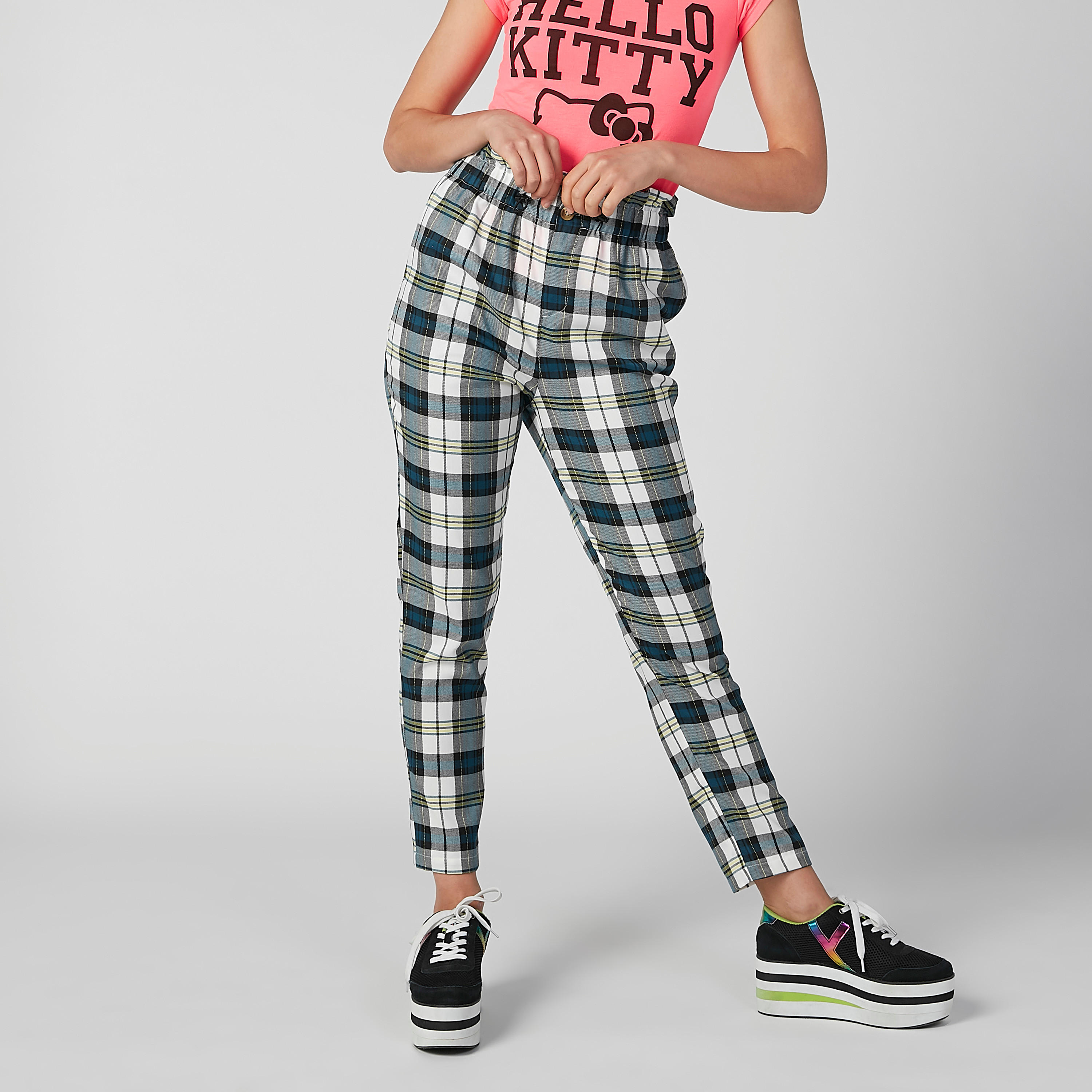 بنطال طويل كاروهات بخصر بيبرباج وجيوب-women-clothing-bottoms-trousers-image-2