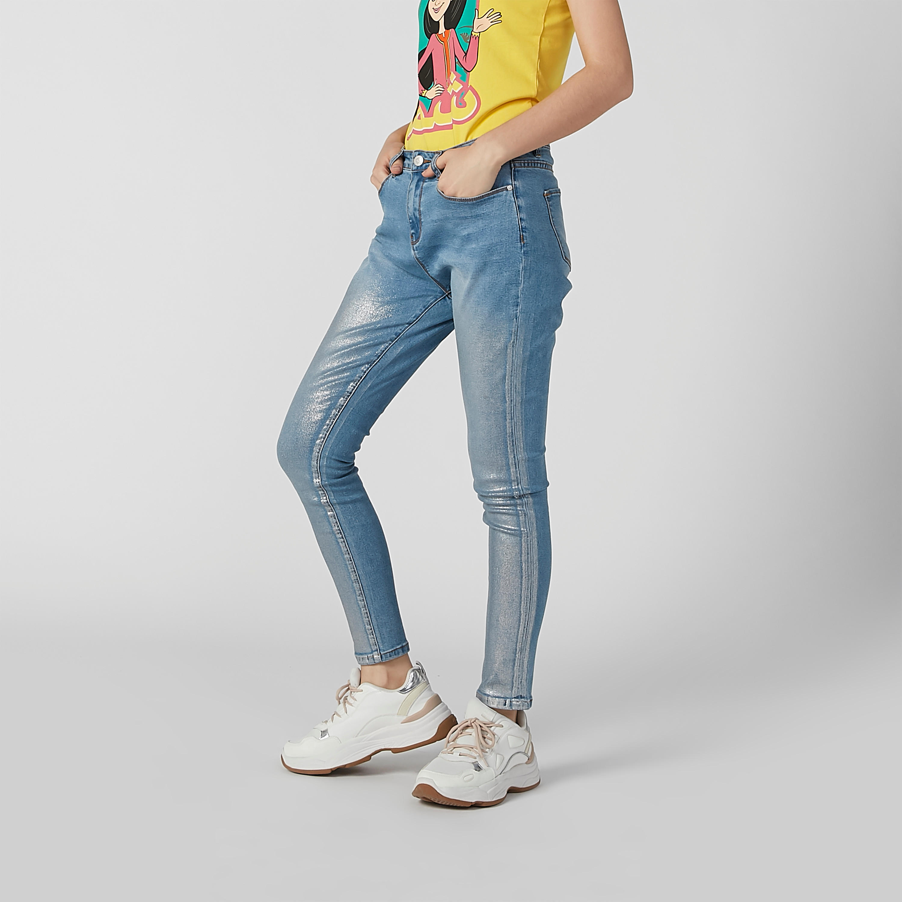 بنطال جينز بارز الملمس طويل بجيوب وحلقات للحزام-women-clothing-bottoms-jeans-image-4