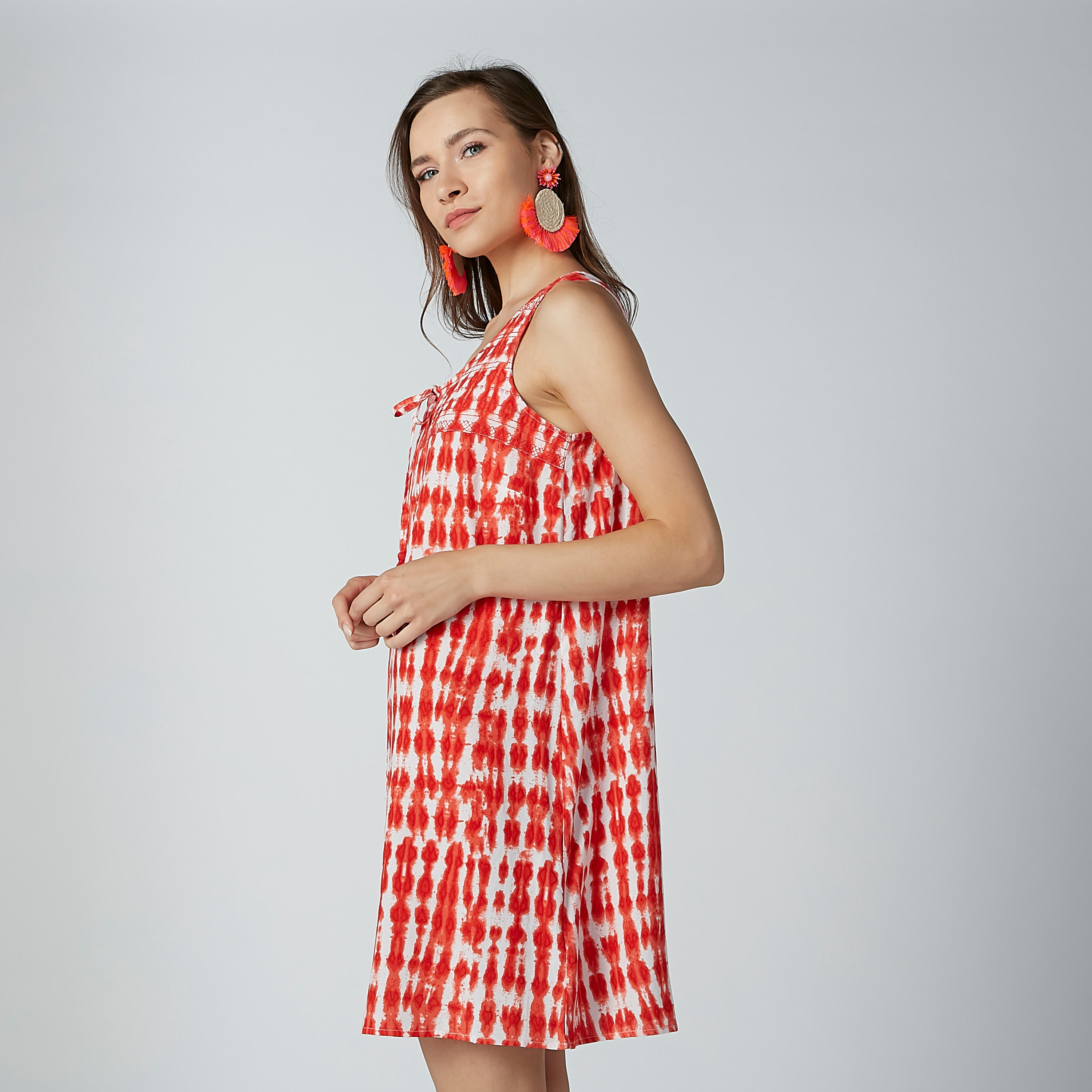 فستان إيه لاين طويل بياقة عميقة وطبعات-women-clothing-dresses-image-5
