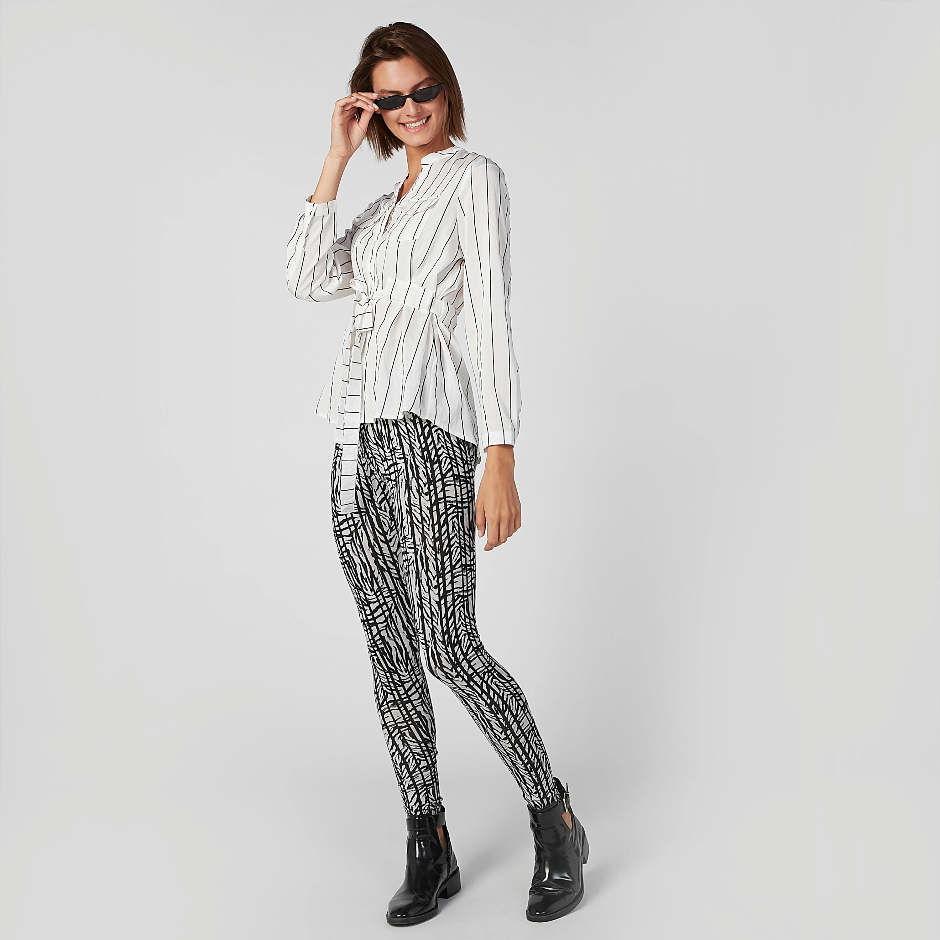 قميص مقلّم بأكمام طويلة وياقة ماندارين وأربطة-women-clothing-shirtsandblouses-shirts-image-15