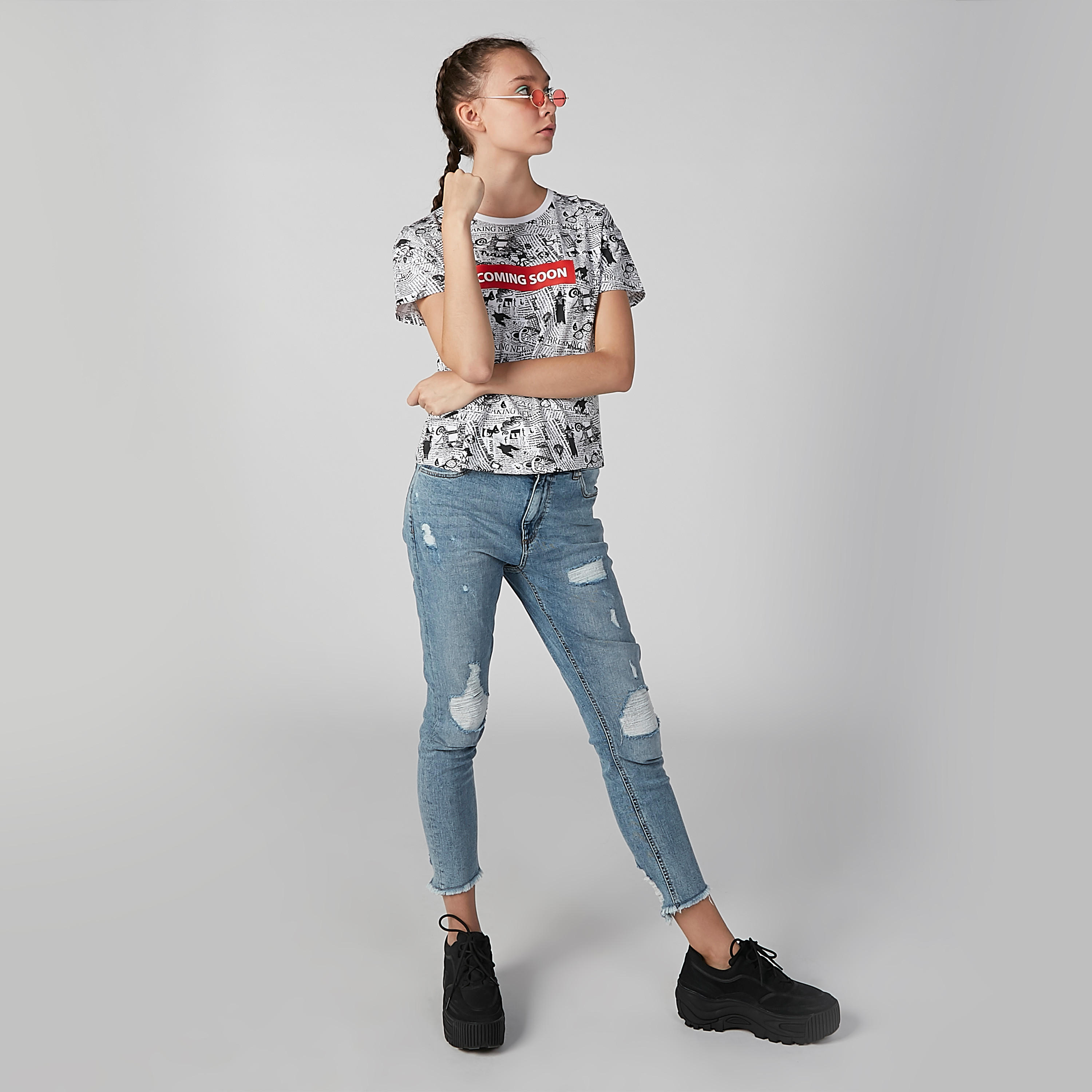 تيشيرت بياقة مستديرة وأكمام قصيرة وطبعات-women-clothing-tshirts-image-4