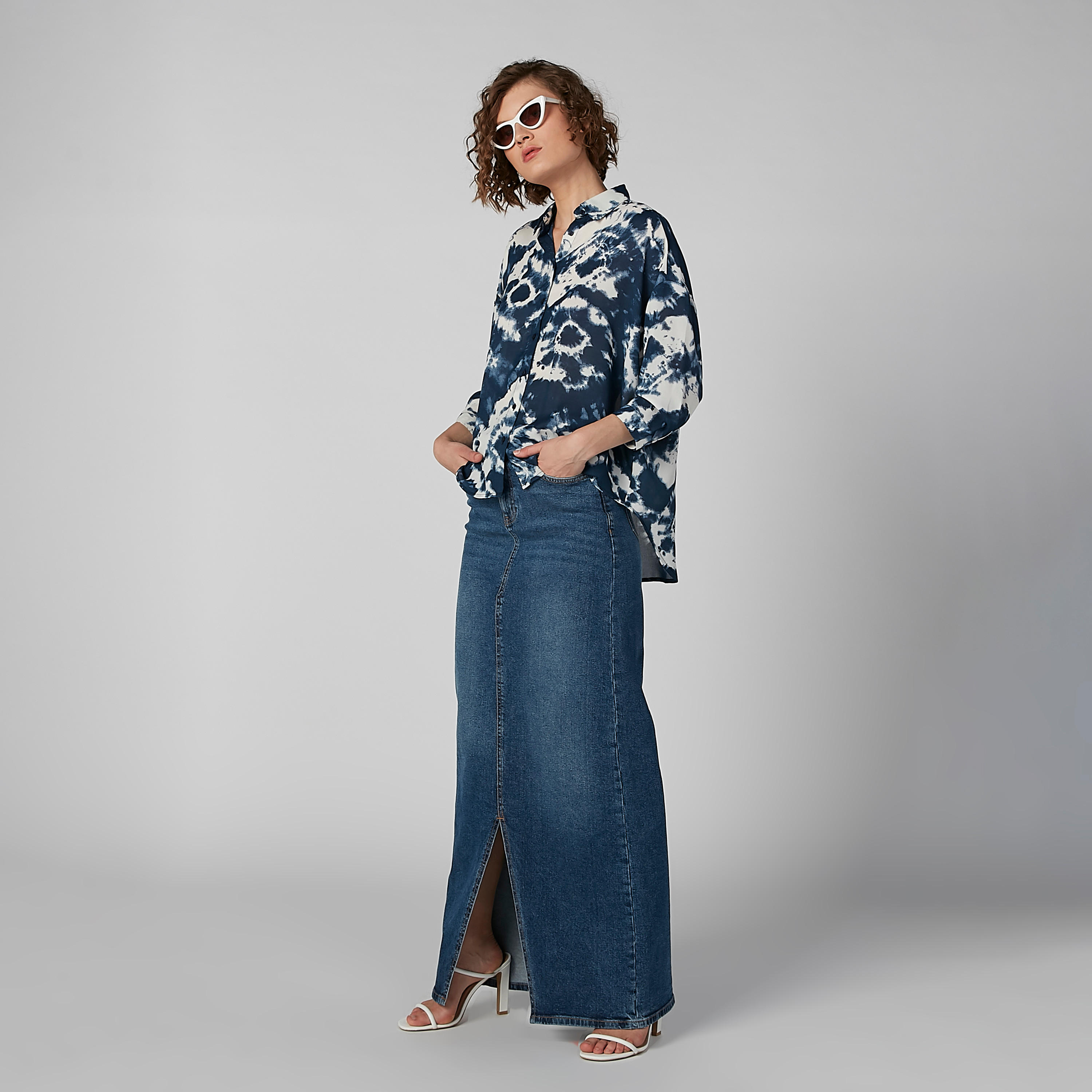 قميص بأكمام طويلة وياقة عادية وطبعات-women-clothing-shirtsandblouses-shirts-image-2