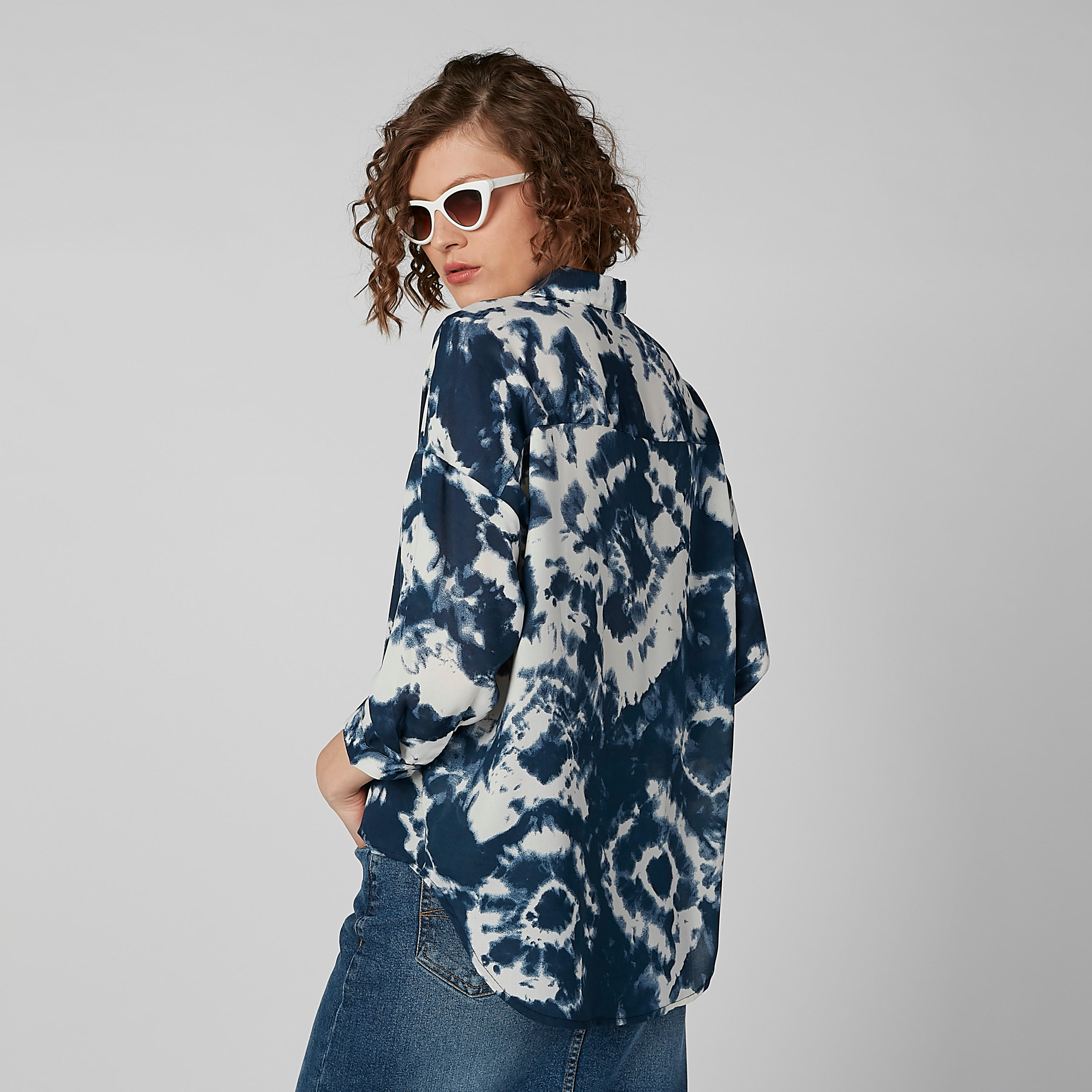 قميص بأكمام طويلة وياقة عادية وطبعات-women-clothing-shirtsandblouses-shirts-image-4