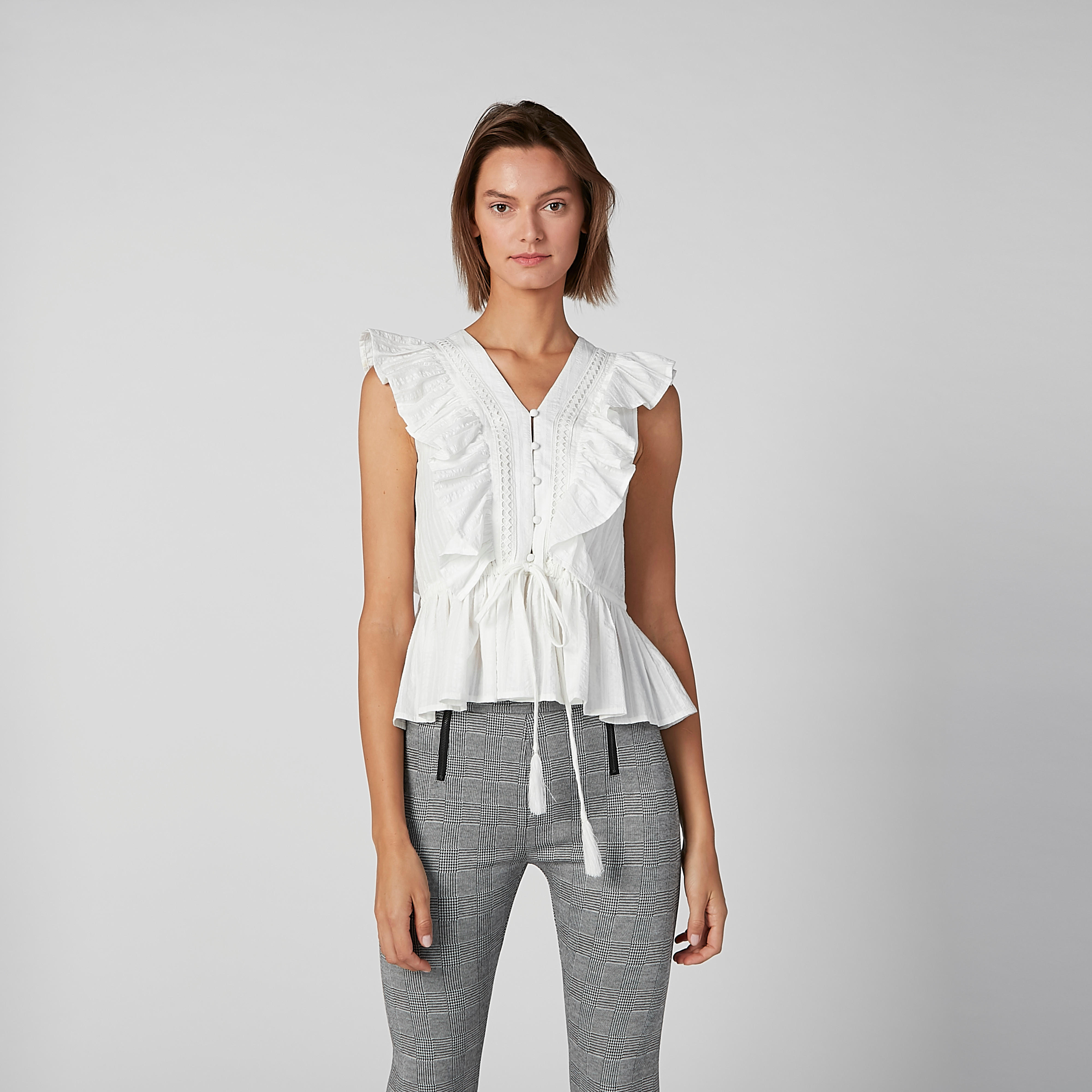 بلوزة بارزة الملمس بتفاصيل كشكش وأربطة-women-clothing-shirtsandblouses-blouses-image-1