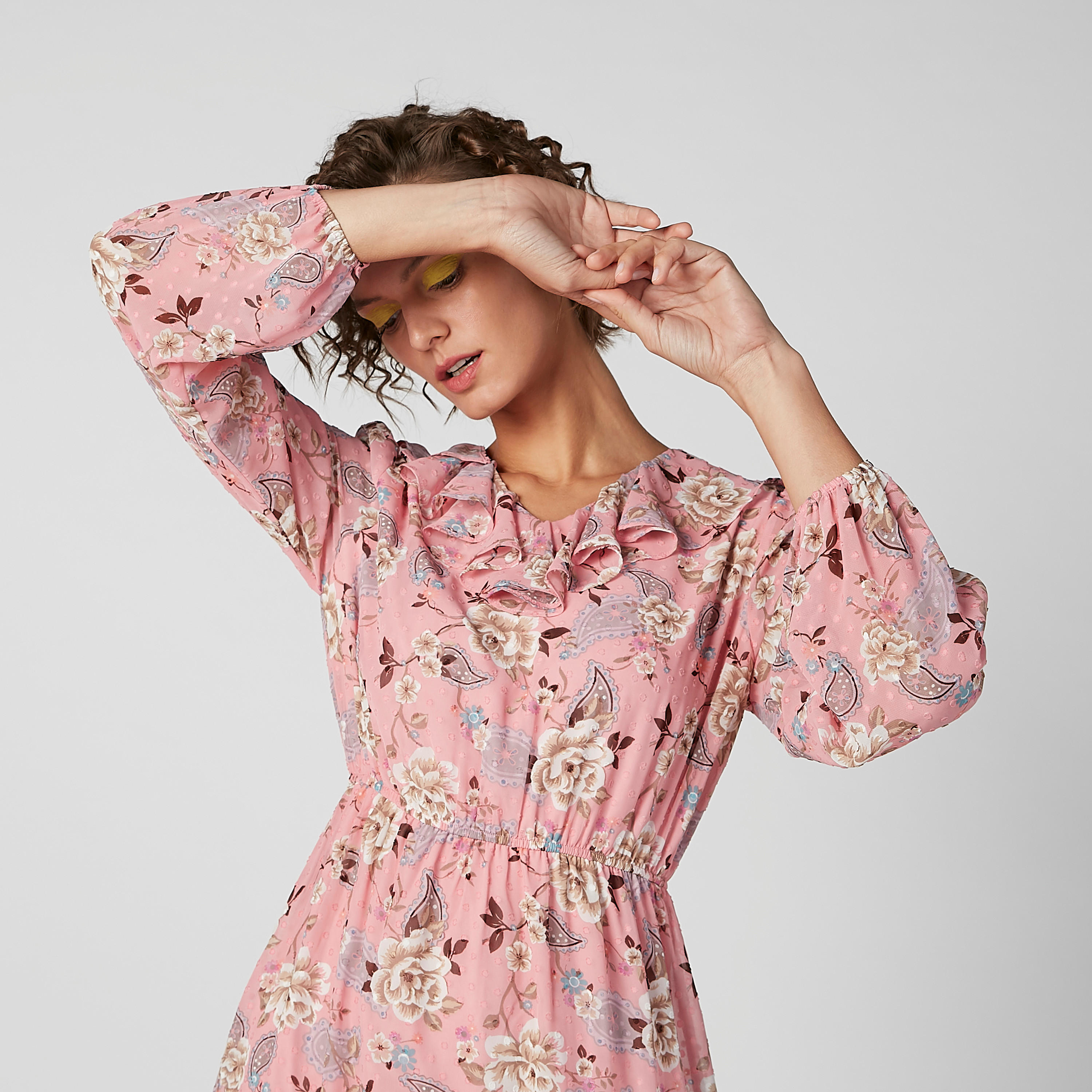 فستان متوسط الطول بأكمام طويلة وحواف غير مستوية وطبعات زهرية-women-clothing-dresses-image-3