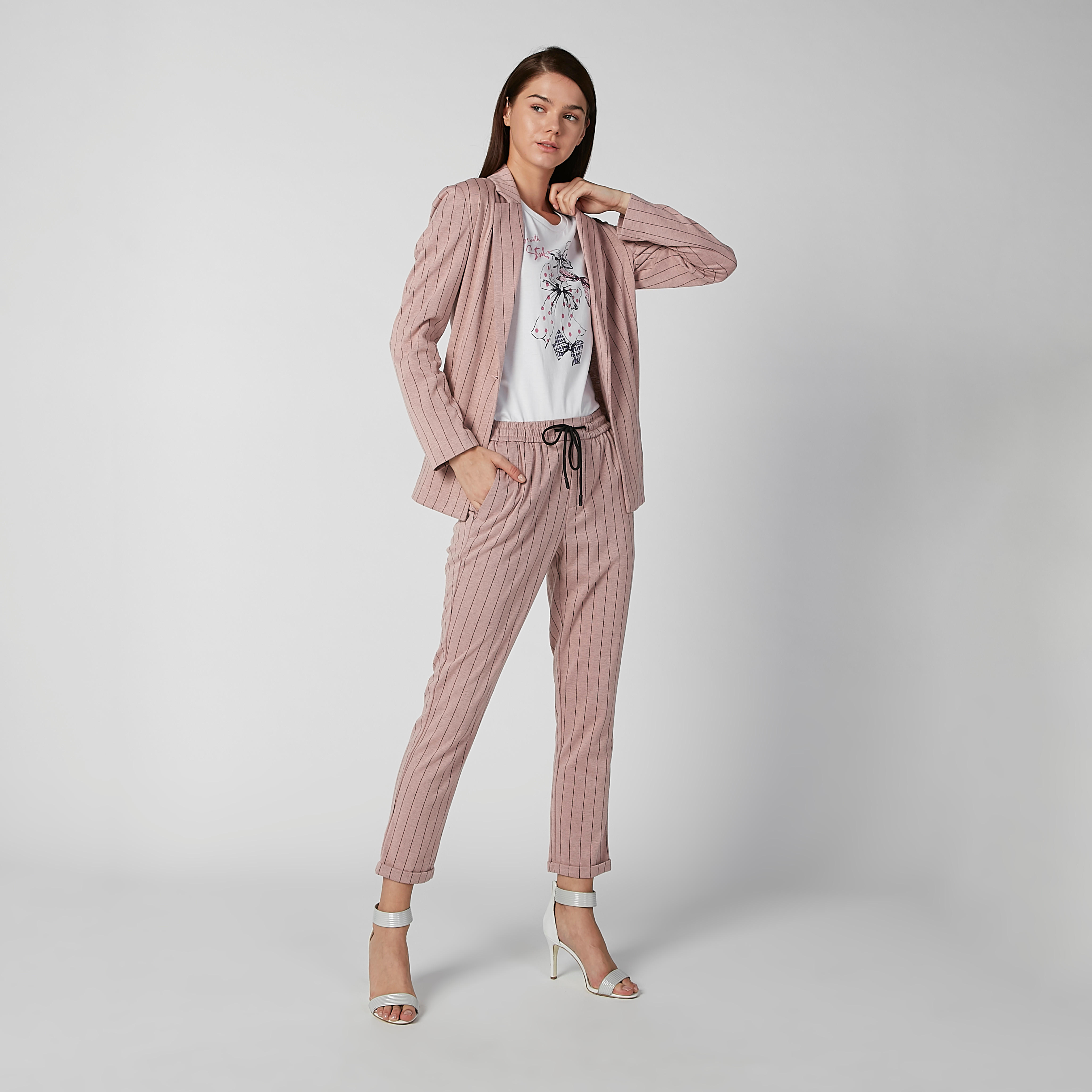 جاكيت مقلّم بياقة طويلة وأكمام طويلة-women-winterwear-coatsandjackets-jackets-image-4