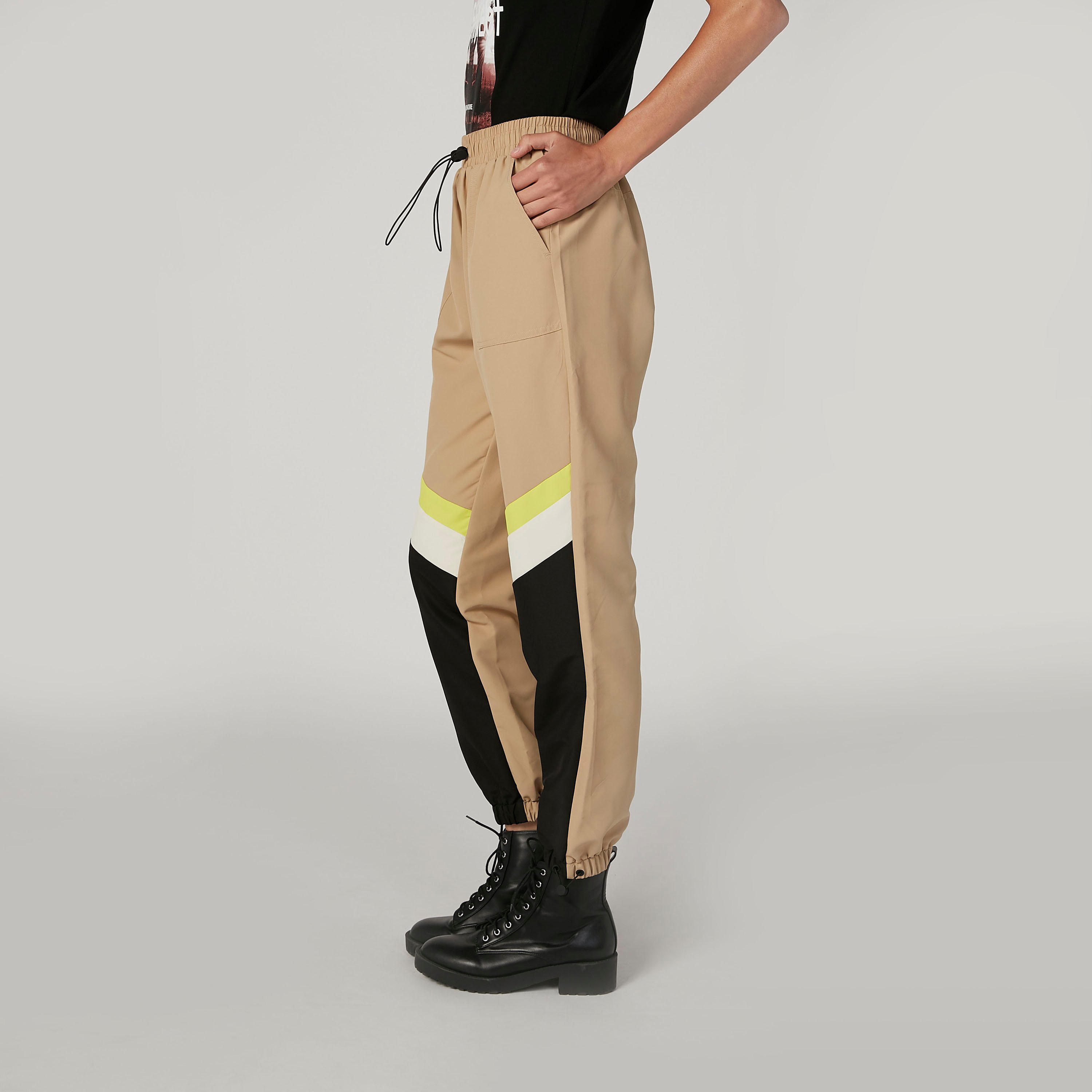 بنطلون بنمط كتل الألوان بخصر متوسط الارتفاع وجيوب-women-clothing-bottoms-trousers-image-4