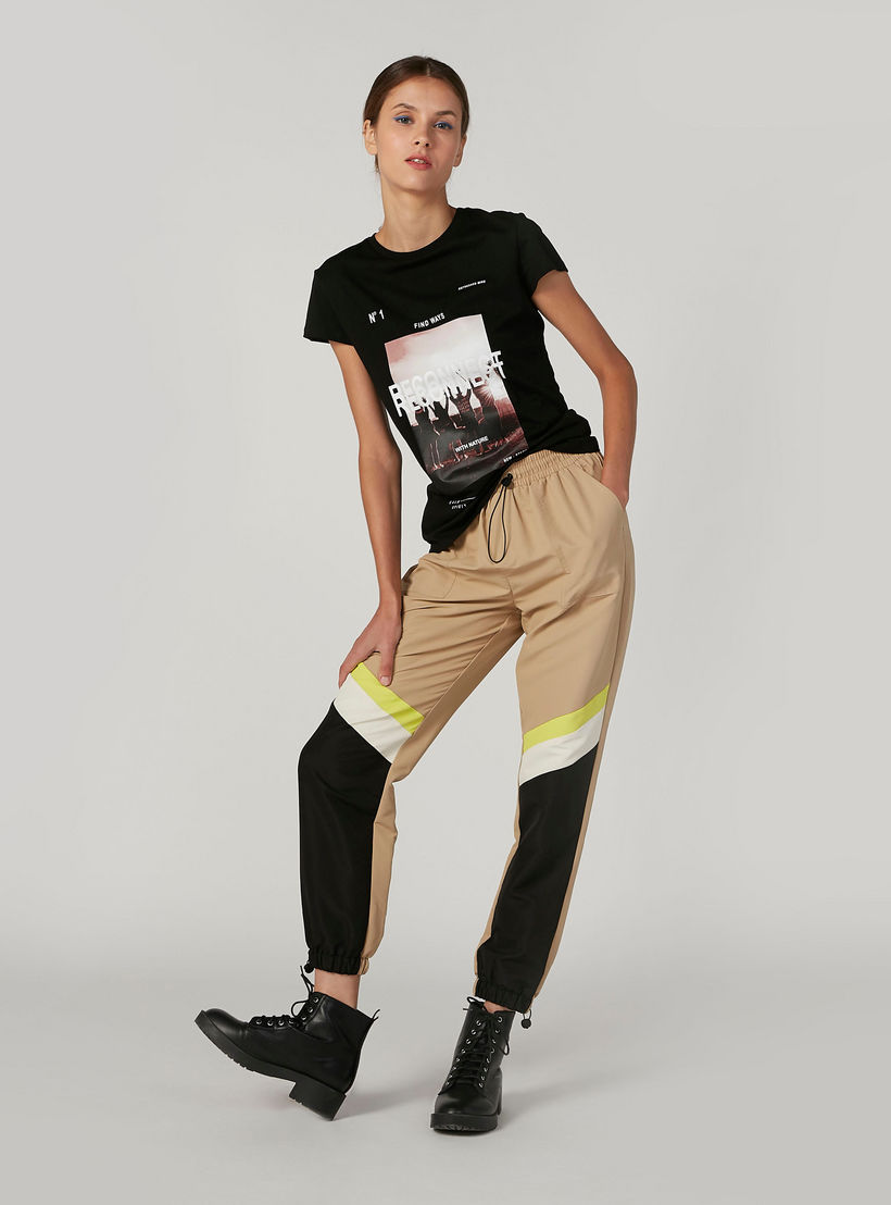 بنطلون بنمط كتل الألوان بخصر متوسط الارتفاع وجيوب-women-clothing-bottoms-trousers-image-5
