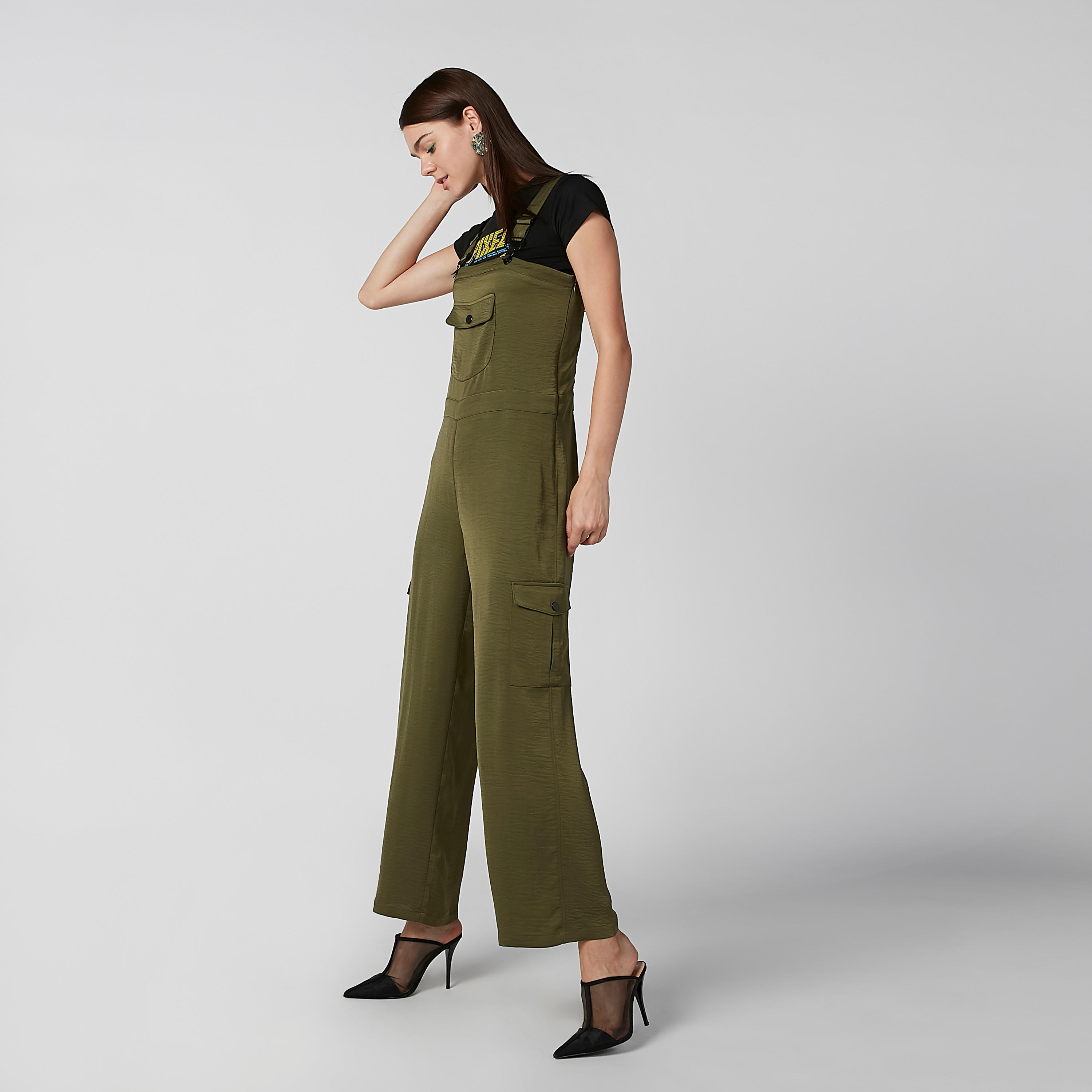 أفرول سادة بجيوب وحمّالات قابلة للتعديل-women-clothing-jumpsuits-image-1