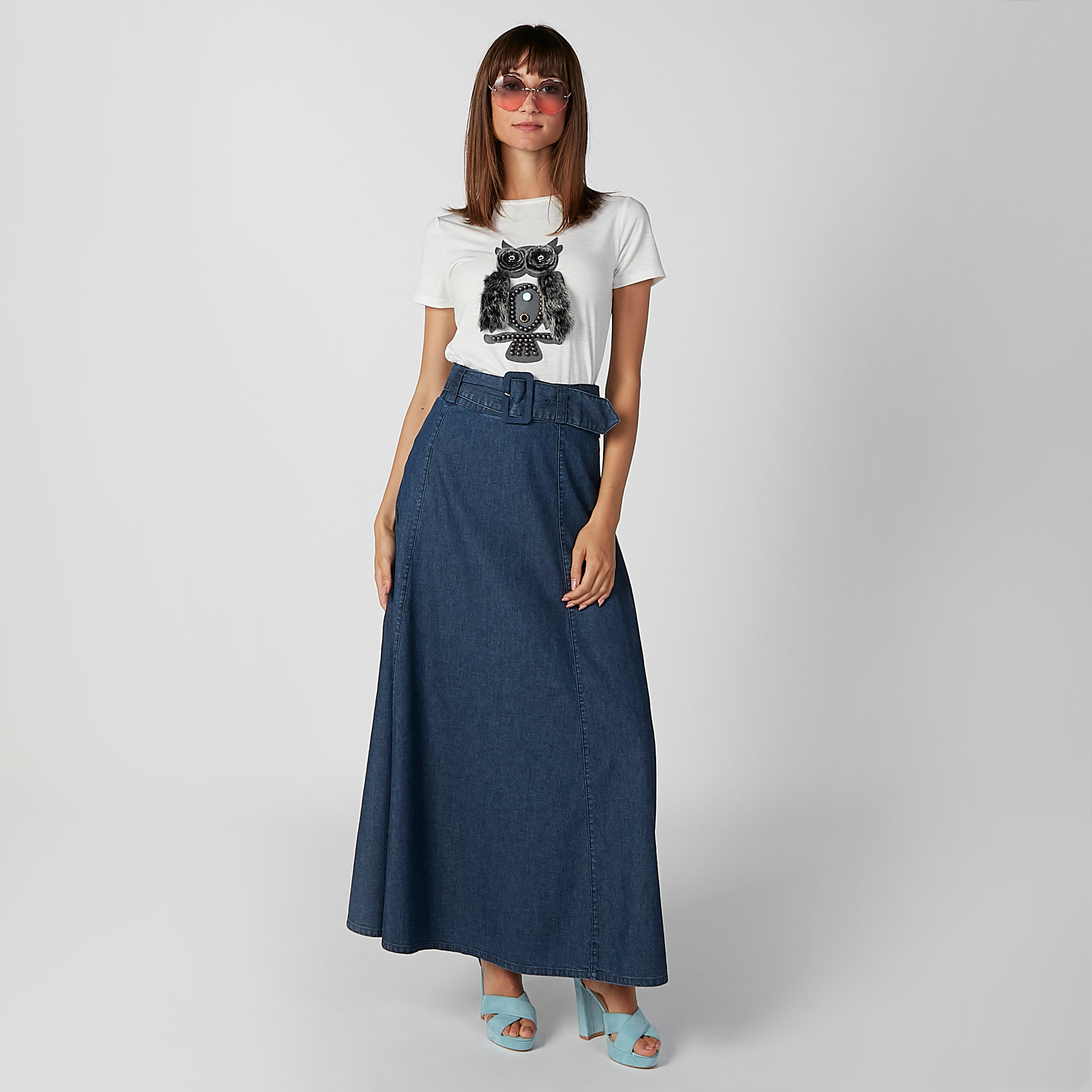 تيشيرت بياقة ضيّقة وأكمام قصيرة وتزيينات-women-clothing-tshirts-image-2
