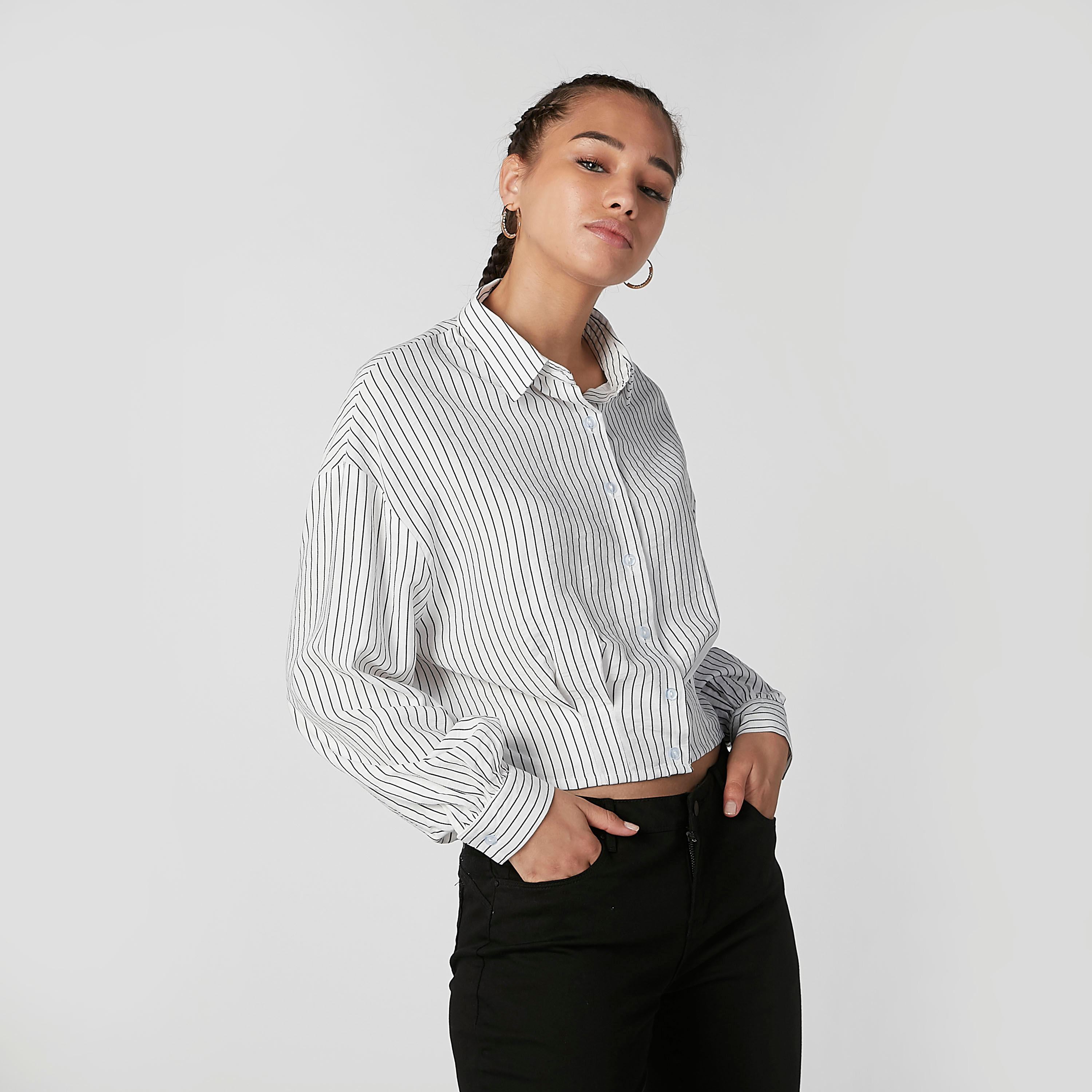 قميص قصير مخطط بياقة عاديّة وأكتاف منسدلة-women-clothing-shirtsandblouses-shirts-image-2
