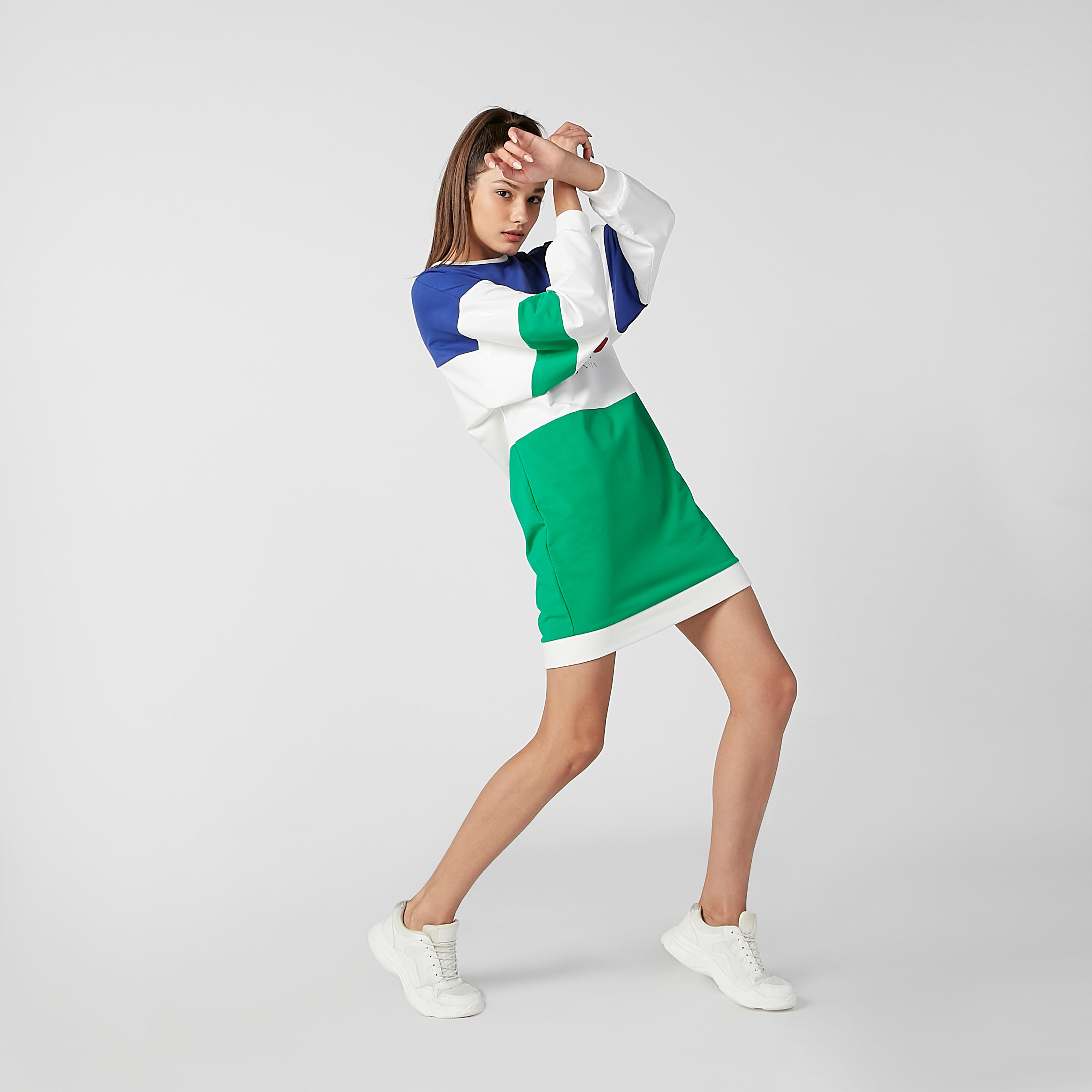 فستان تيشيرت قصير بياقة مستديرة وأكمام طويلة وطبعات-women-clothing-dresses-image-3