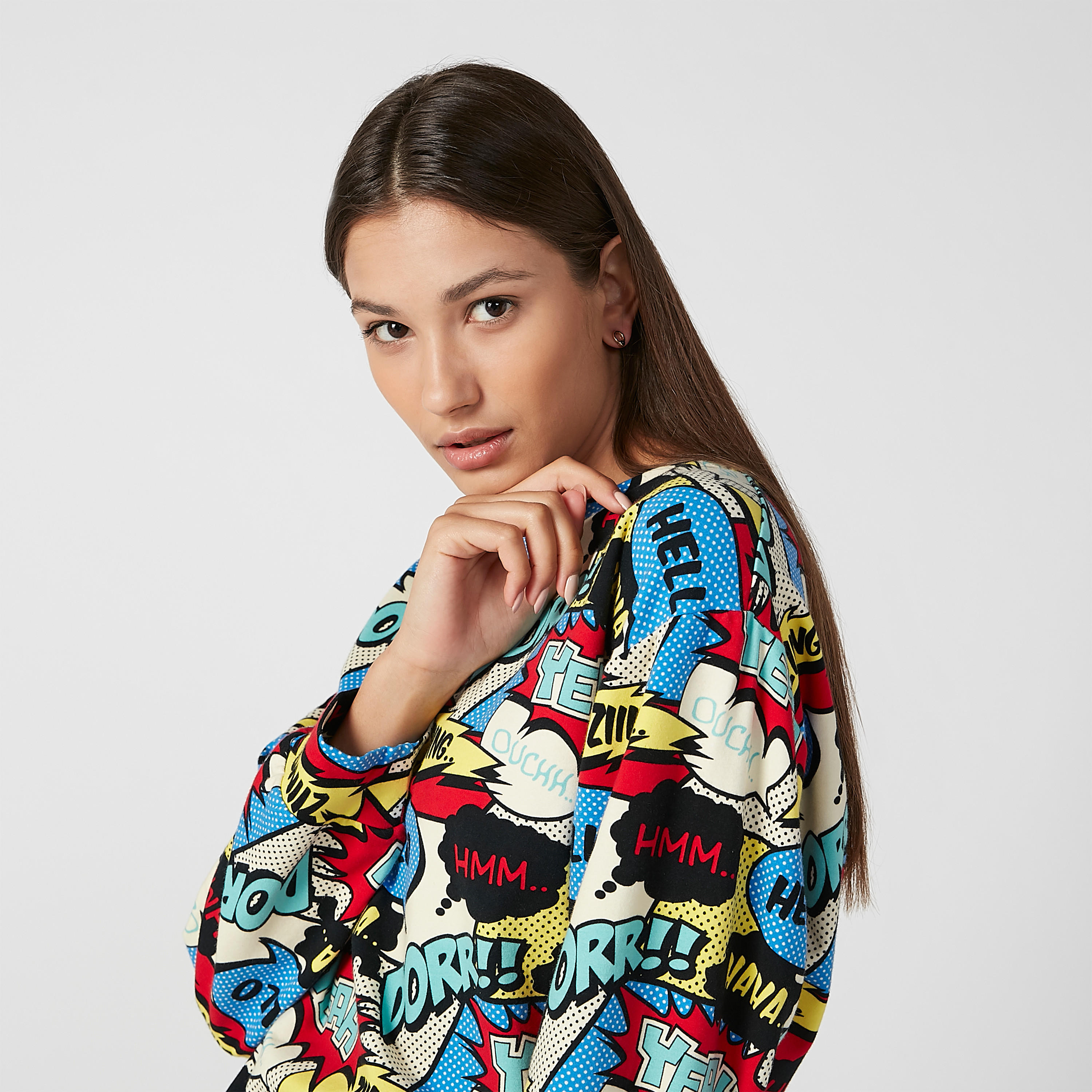 سويت شيرت بياقة مستديرة وأكمام طويلة وطبعات-women-winterwear-hoodiesandsweatshirts-sweatshirts-image-1