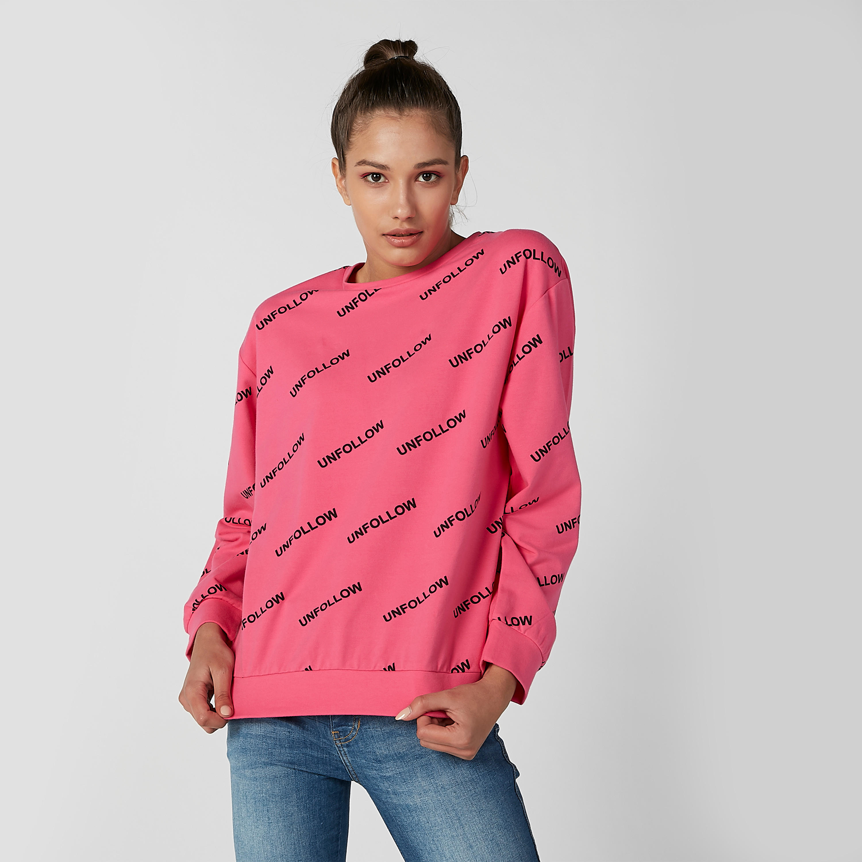 سويت شيرت بياقة مستديرة وأكمام طويلة وطبعات-women-winterwear-hoodiesandsweatshirts-sweatshirts-image-3