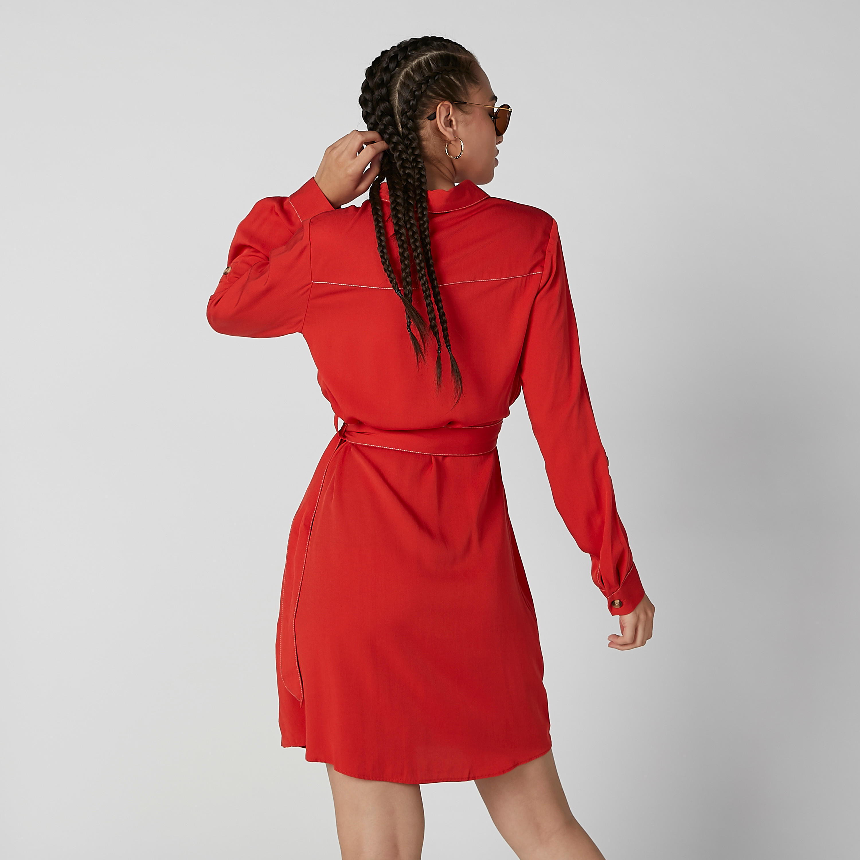 فستان قميص سادة بأكمام طويلة وحلقات للحزام-women-clothing-dresses-image-4