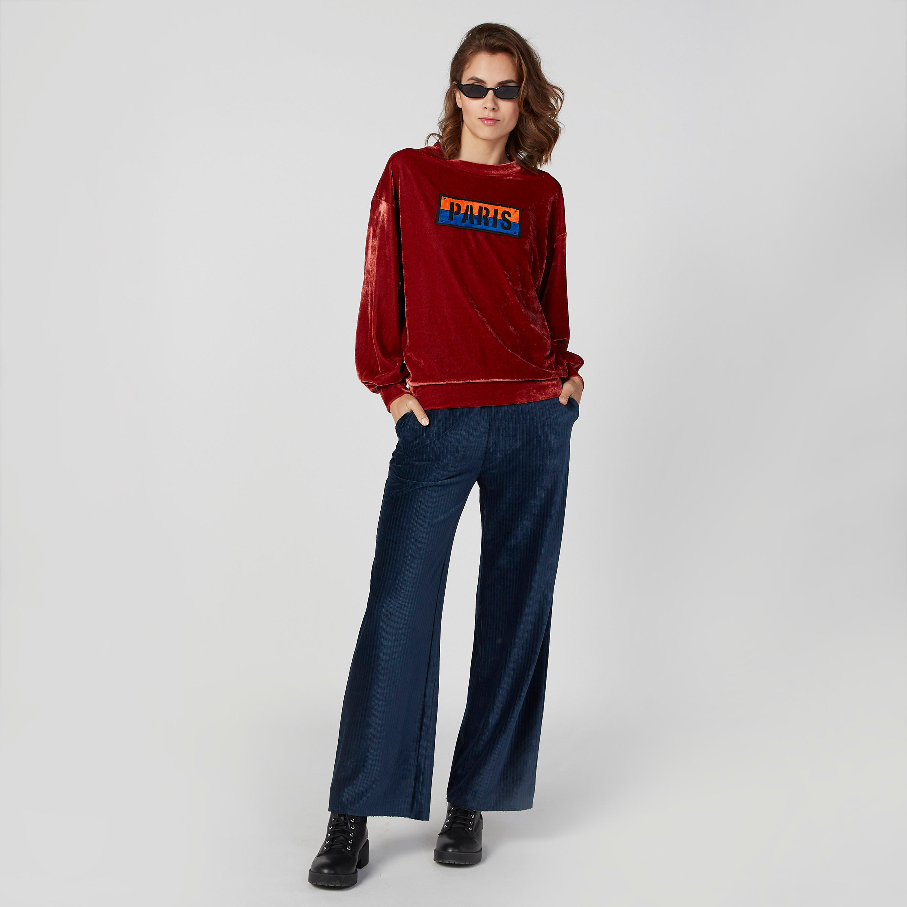 سويت شيرت بطبعات مع ياقة مستديرة وأكمام طويلة-women-winterwear-hoodiesandsweatshirts-sweatshirts-image-4