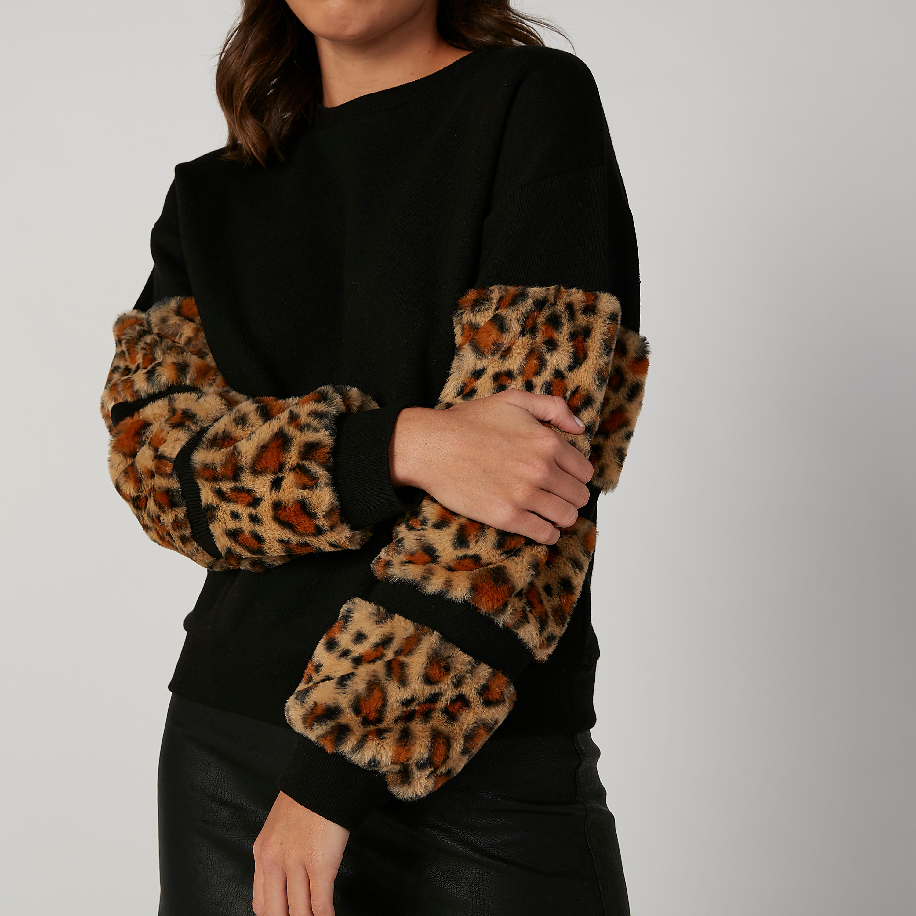 سويت شيرت بارز الملمس بياقة مستديرة وأكمام طويلة بطبعات حيوانات-women-winterwear-hoodiesandsweatshirts-sweatshirts-image-5