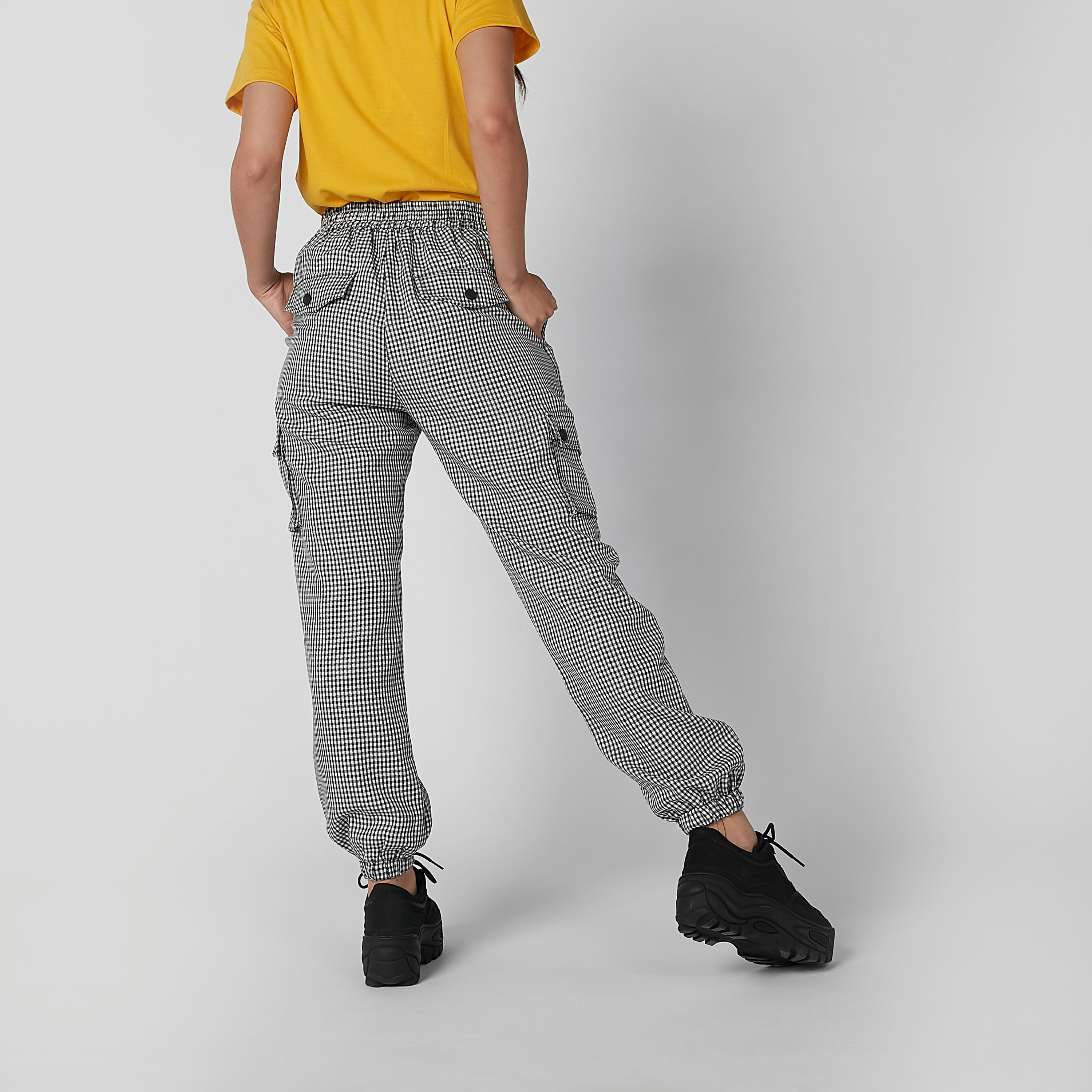 بنطلون رياضي طويل كاروهات بخصر متوسط الارتفاع وجيوب-women-clothing-bottoms-joggers-image-4