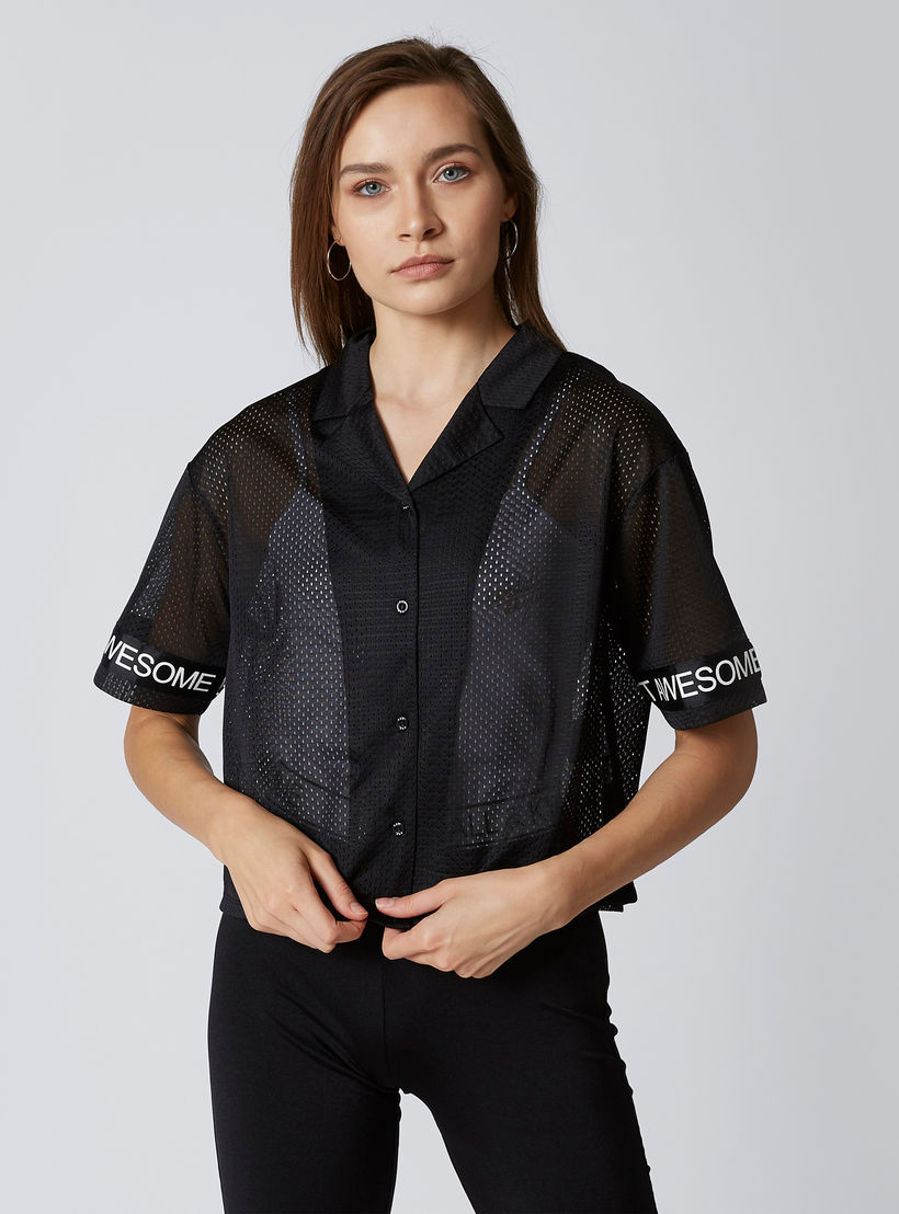 قميص بارز الملمس بياقة طويلة وأكمام قصيرة بطبعات من كيندال + كيلي-women-clothing-shirtsandblouses-shirts-image-1