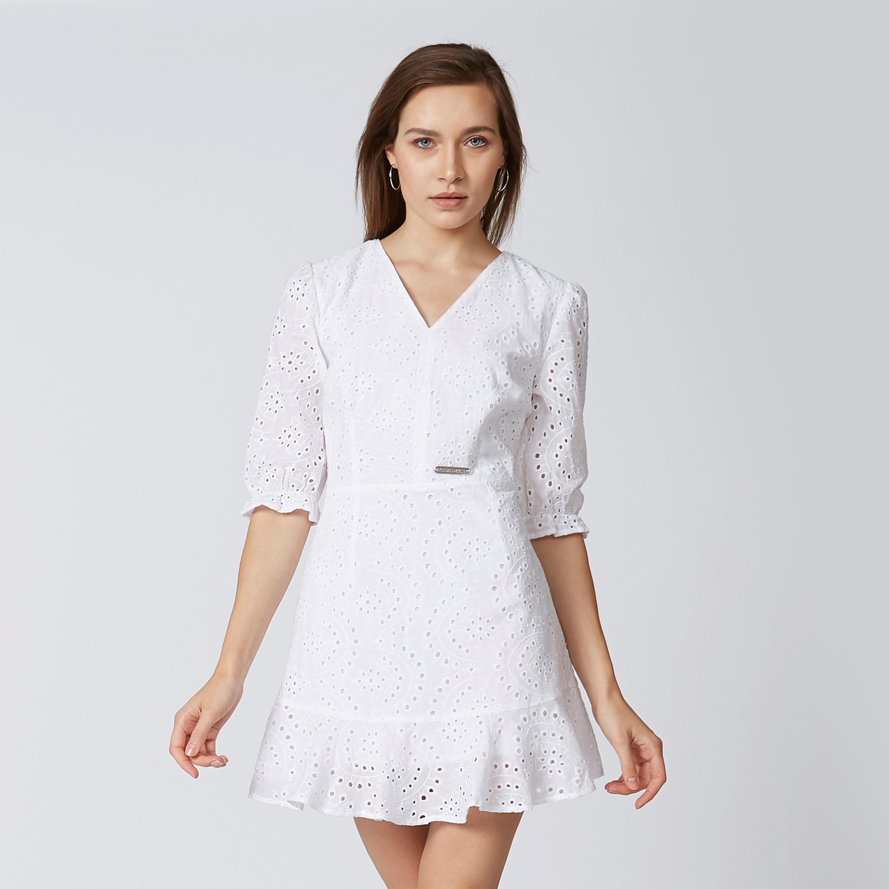 فستان قصير شيفلي بأكمام 3/4 وياقة V-women-clothing-dresses-image-3