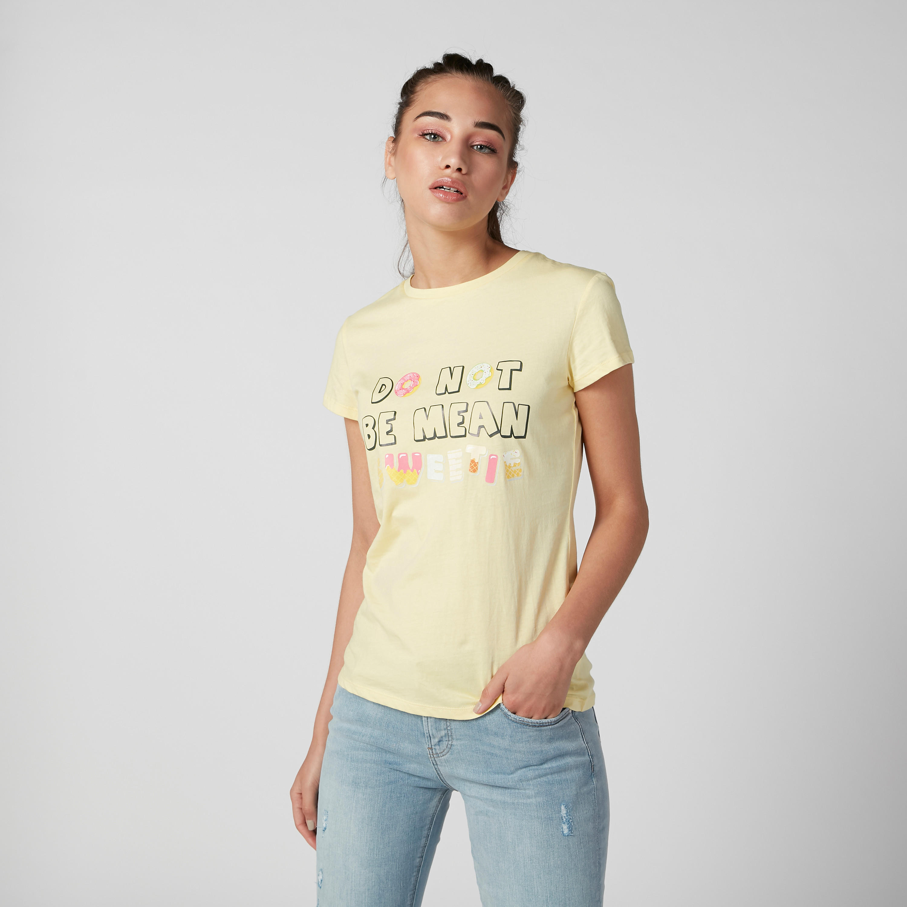 تيشيرت بياقة مستديرة وأكمام قصيرة وطبعات-women-clothing-tshirts-image-4