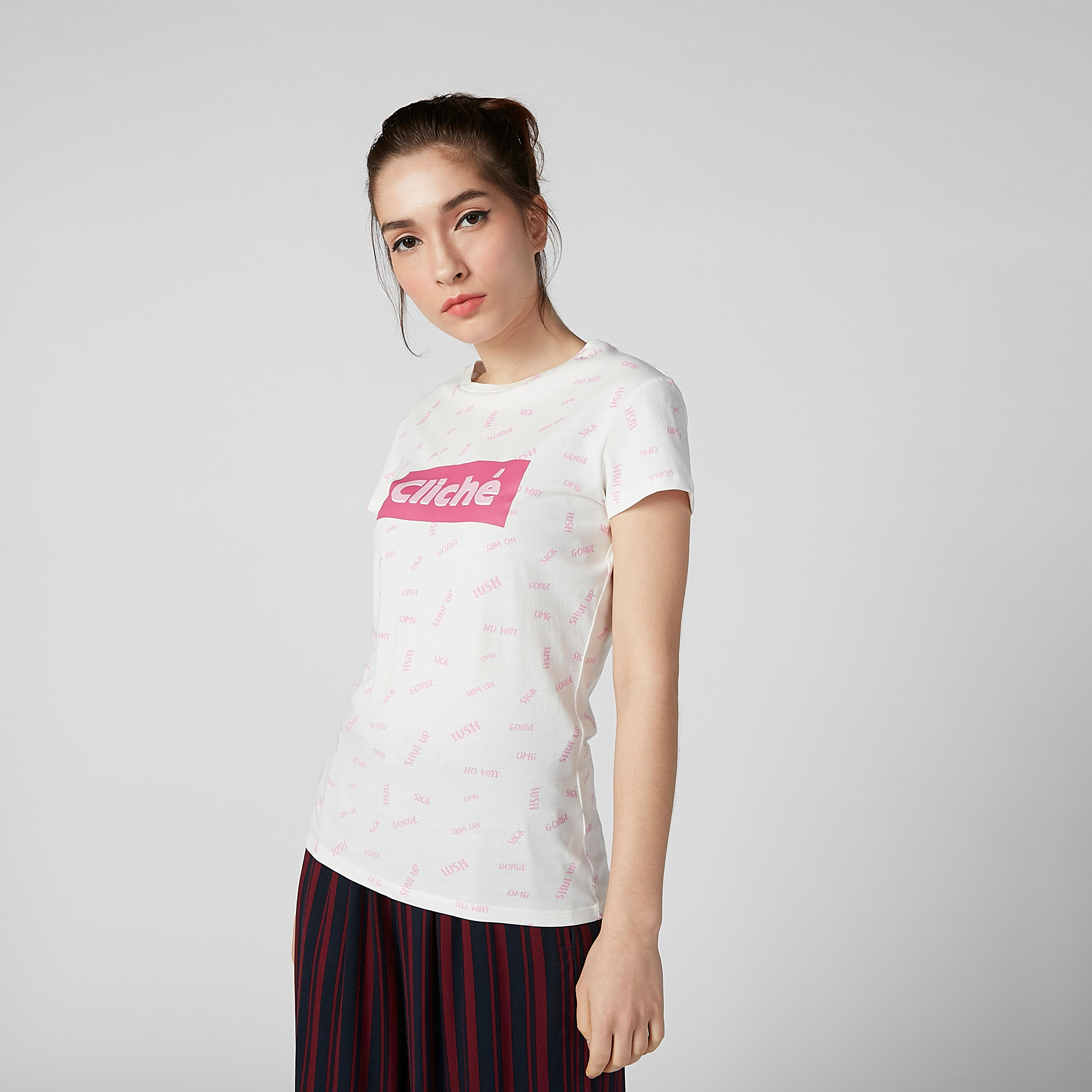 تيشيرت بياقة مستديرة وأكمام كاب وطبعات-women-clothing-tshirts-image-1