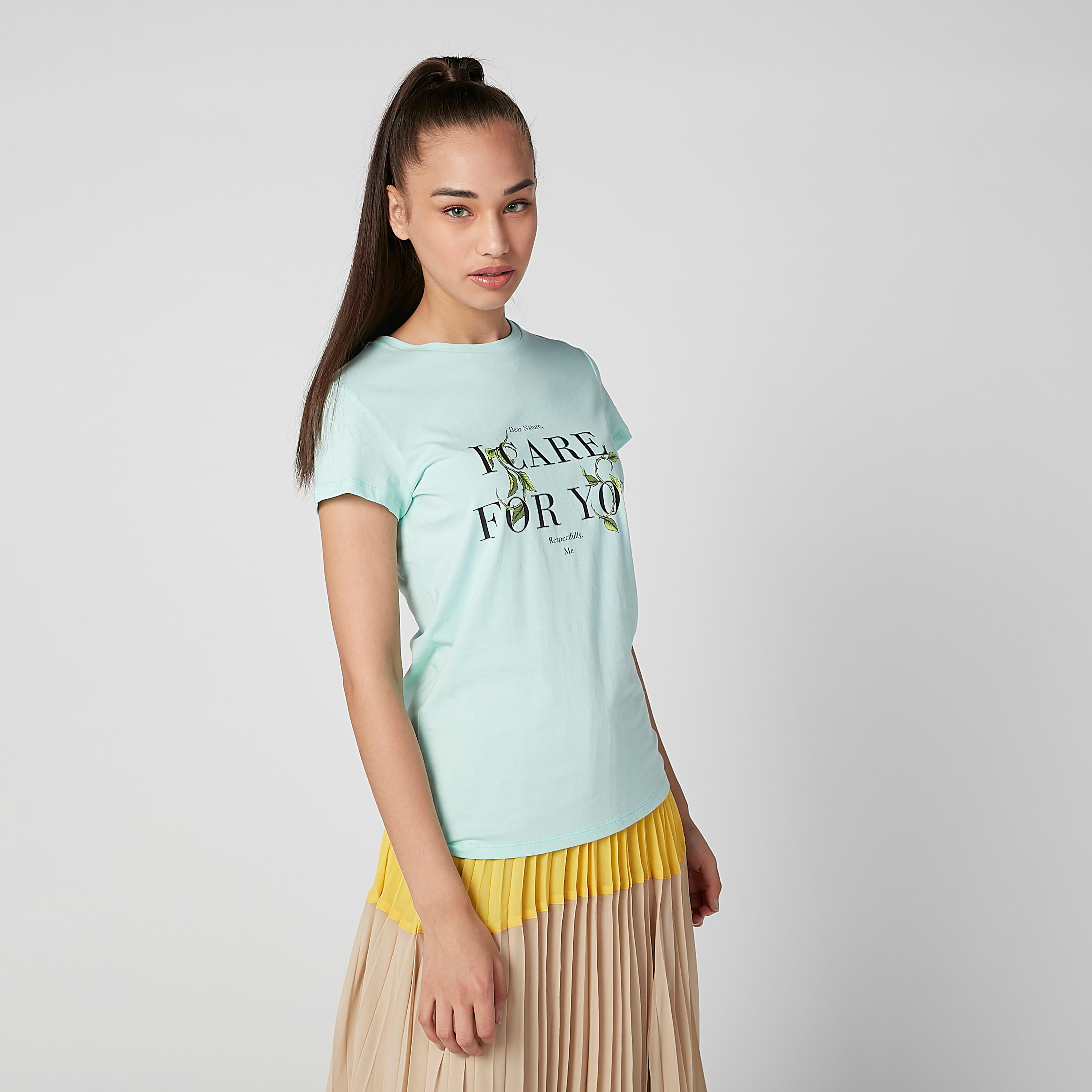 تيشيرت بياقة مستديرة وأكمام كاب وطبعات-women-clothing-tshirts-image-1