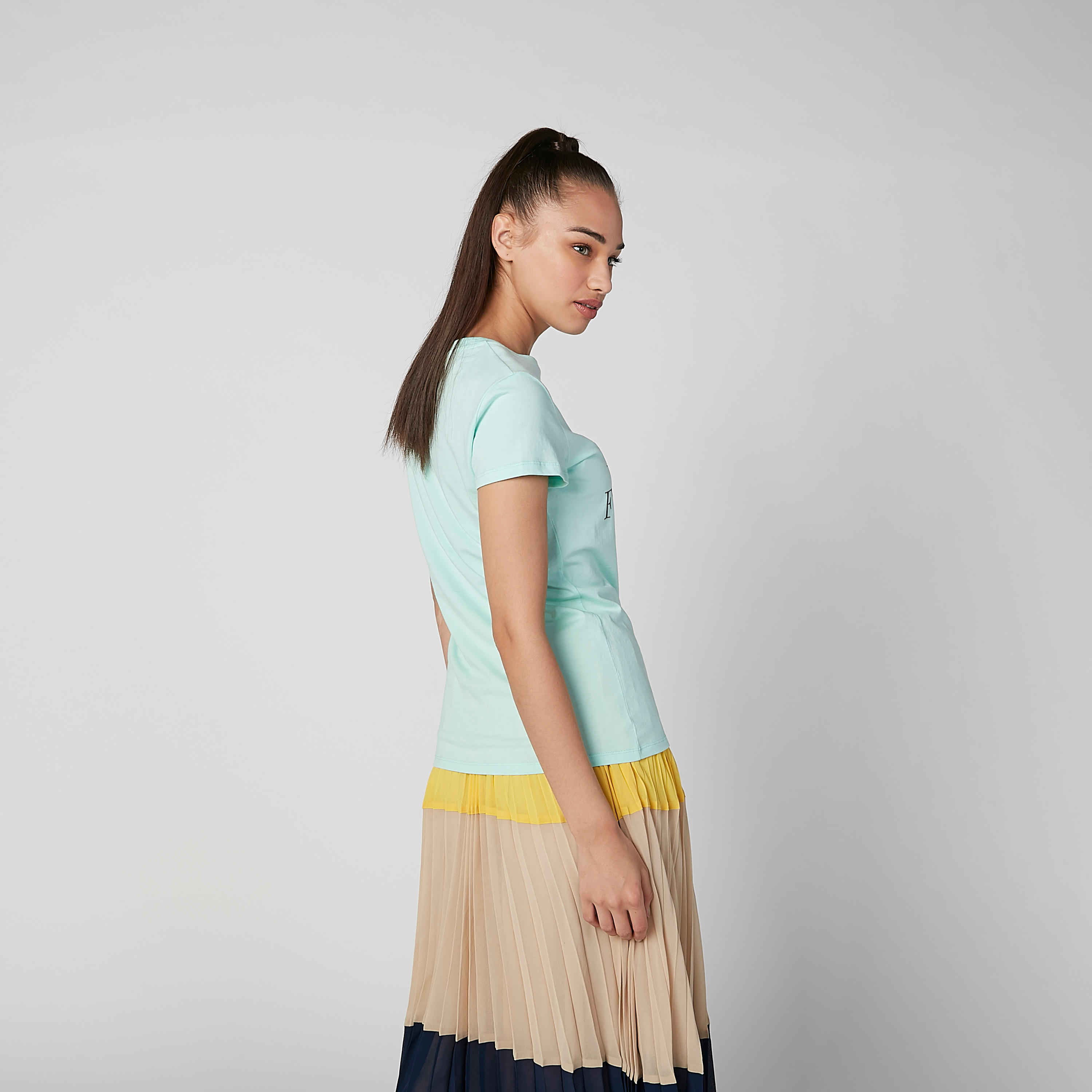 تيشيرت بياقة مستديرة وأكمام كاب وطبعات-women-clothing-tshirts-image-3