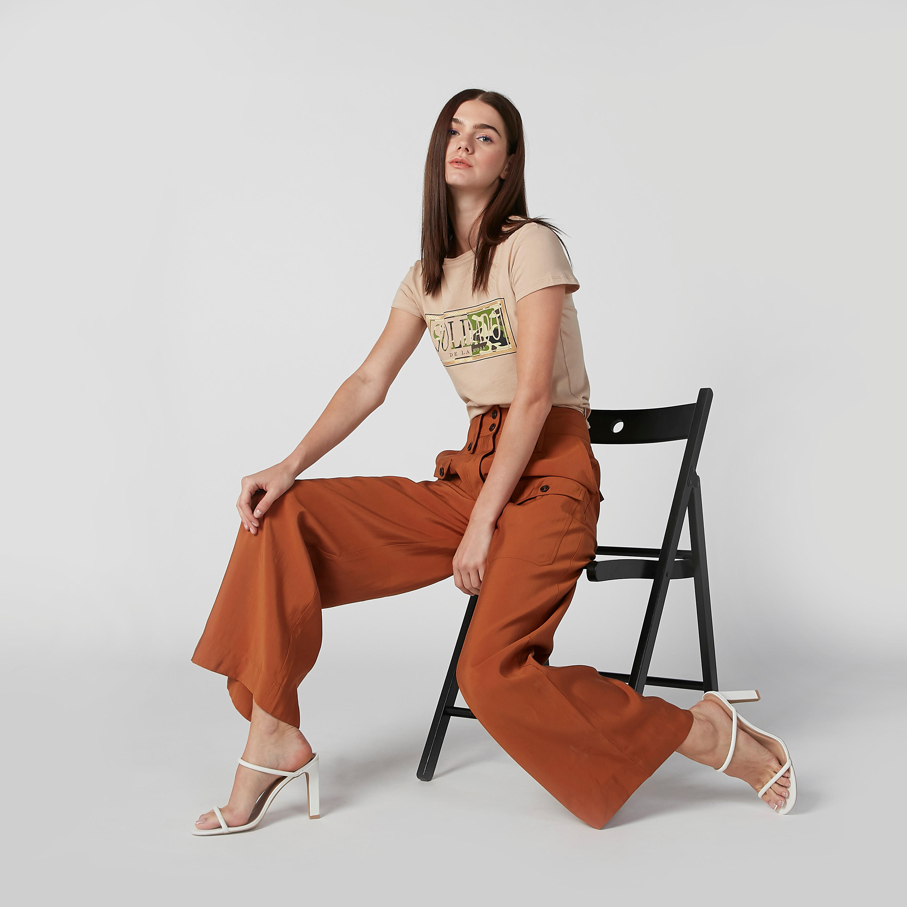 تيشيرت بياقة مستديرة وأكمام كاب وطبعات-women-clothing-tshirts-image-5