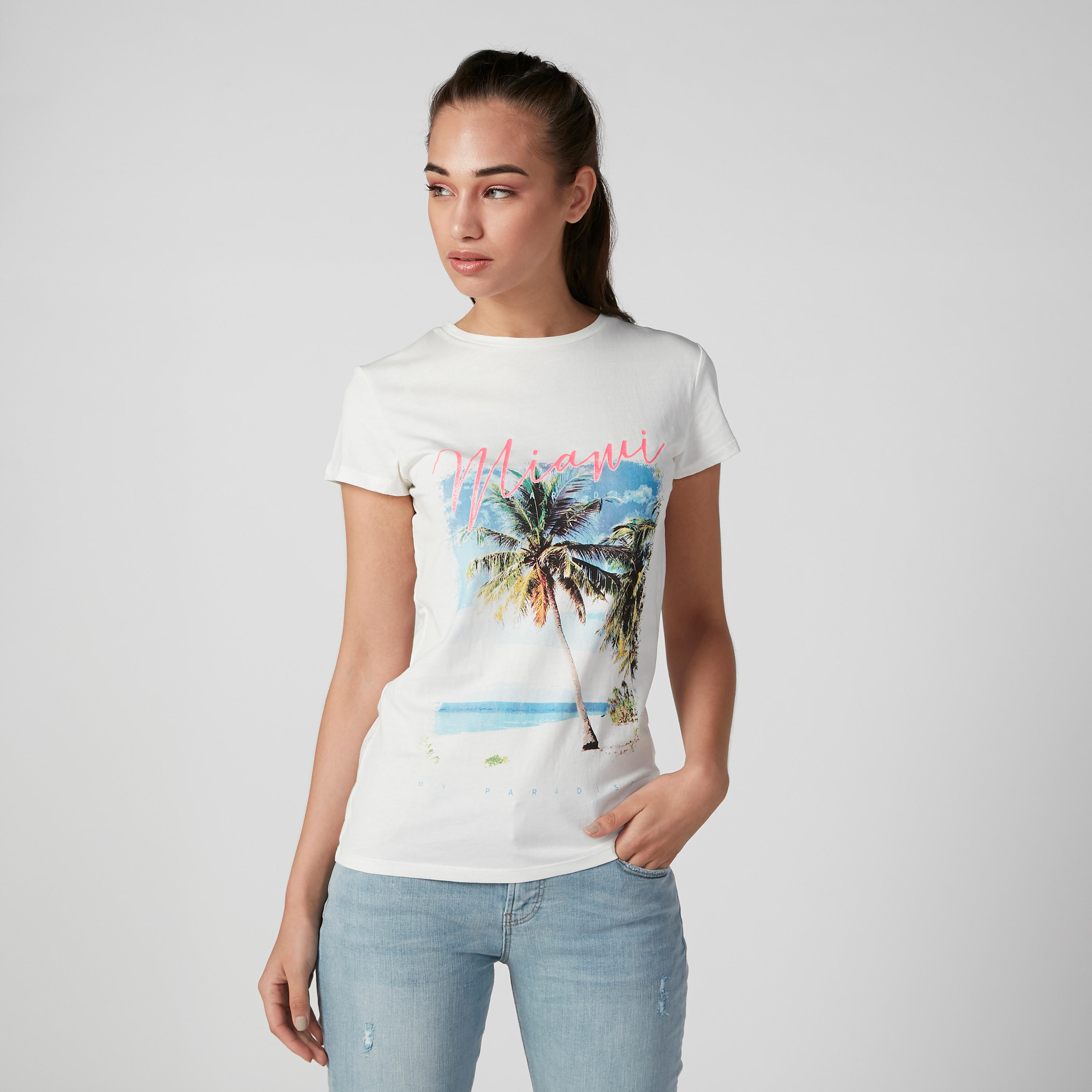 تيشيرت بياقة مستديرة وأكمام قصيرة وطبعات-women-clothing-tshirts-image-5