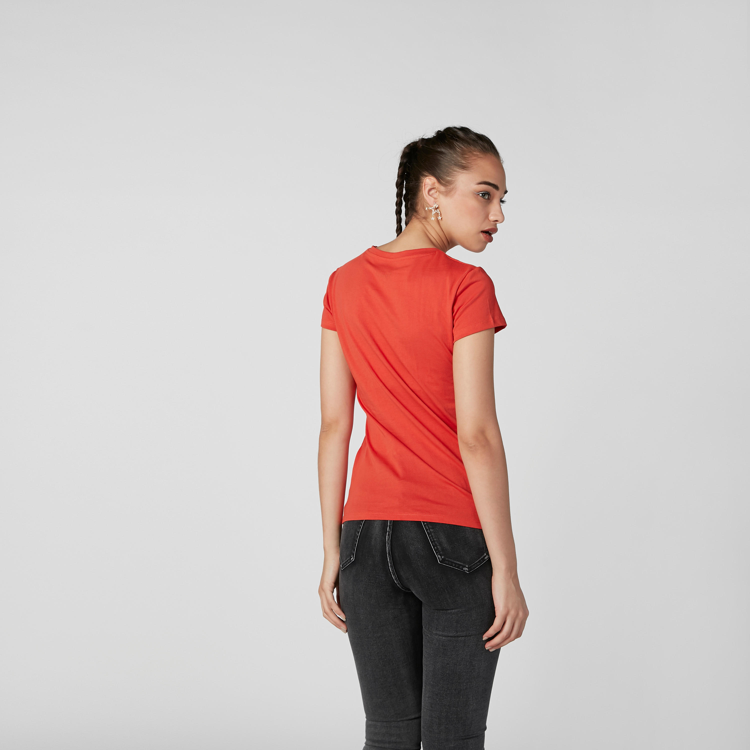 تيشيرت بياقة مستديرة وأكمام قصيرة وطبعات-women-clothing-tshirts-image-3