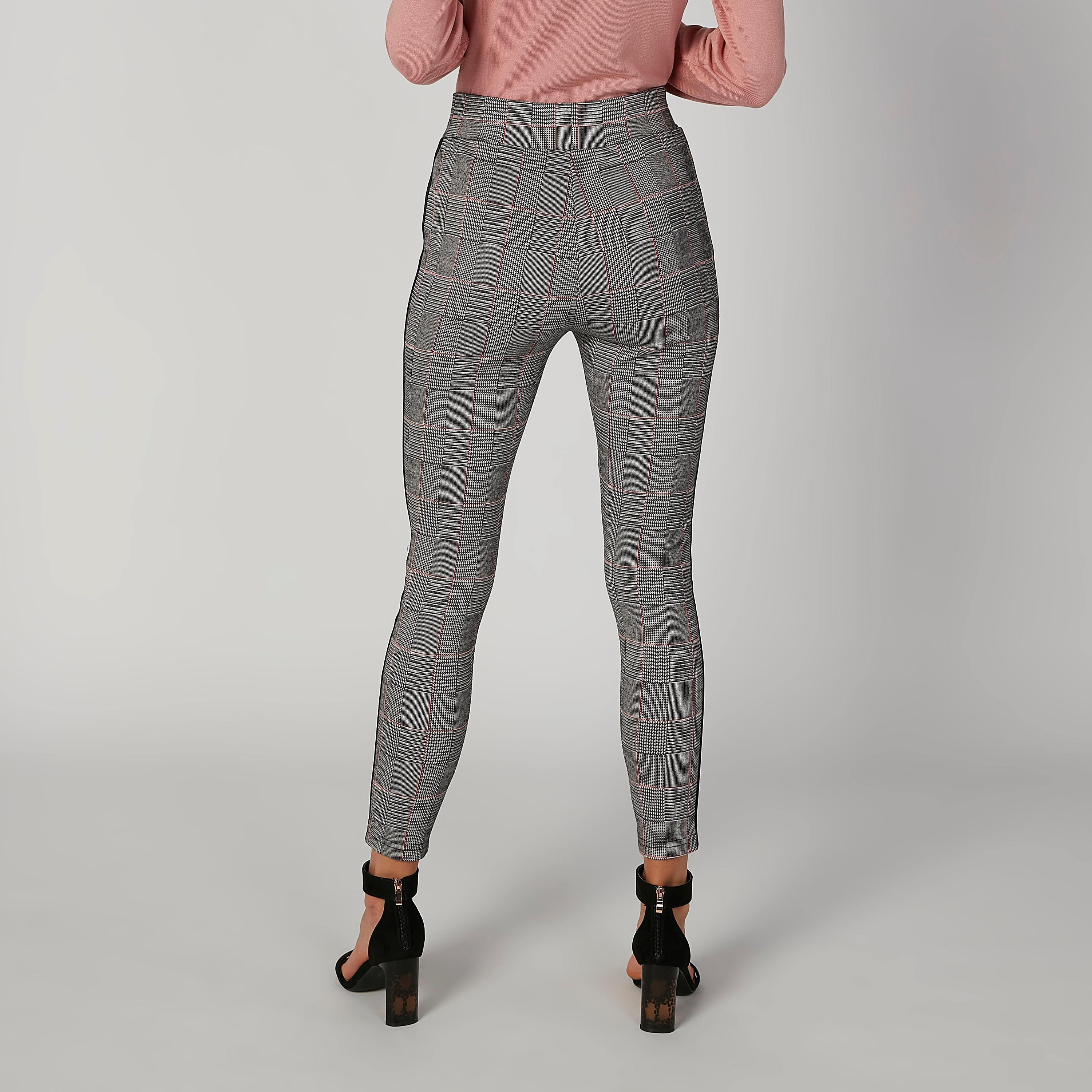 بنطلون بونتي سكيني كاروهات بخصر متوسط الارتفاع وشريطة-women-clothing-bottoms-trousers-image-3