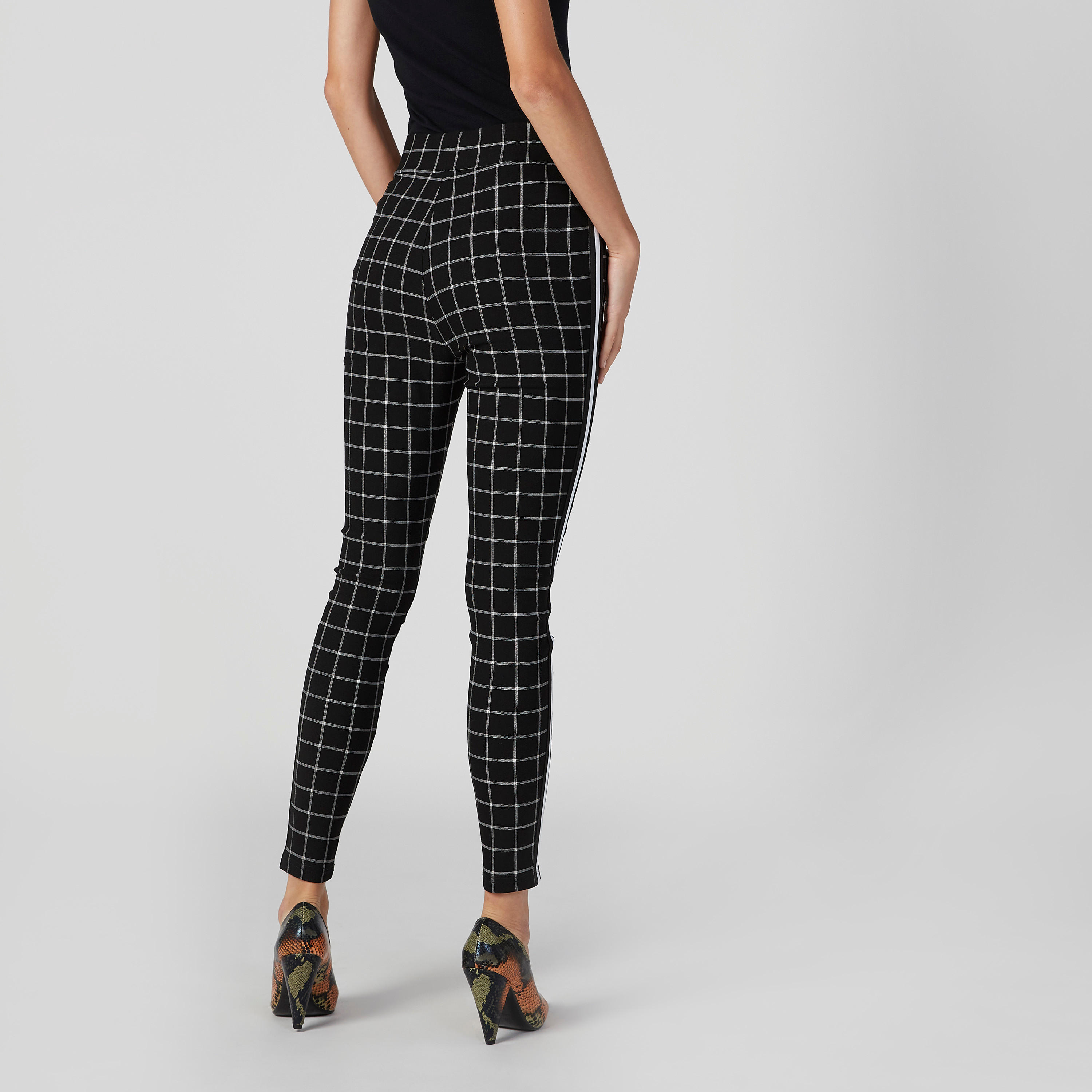بنطلون بونتي سكيني كاروهات بخصر مطّاطي متوسط الارتفاع-women-clothing-bottoms-trousers-image-2