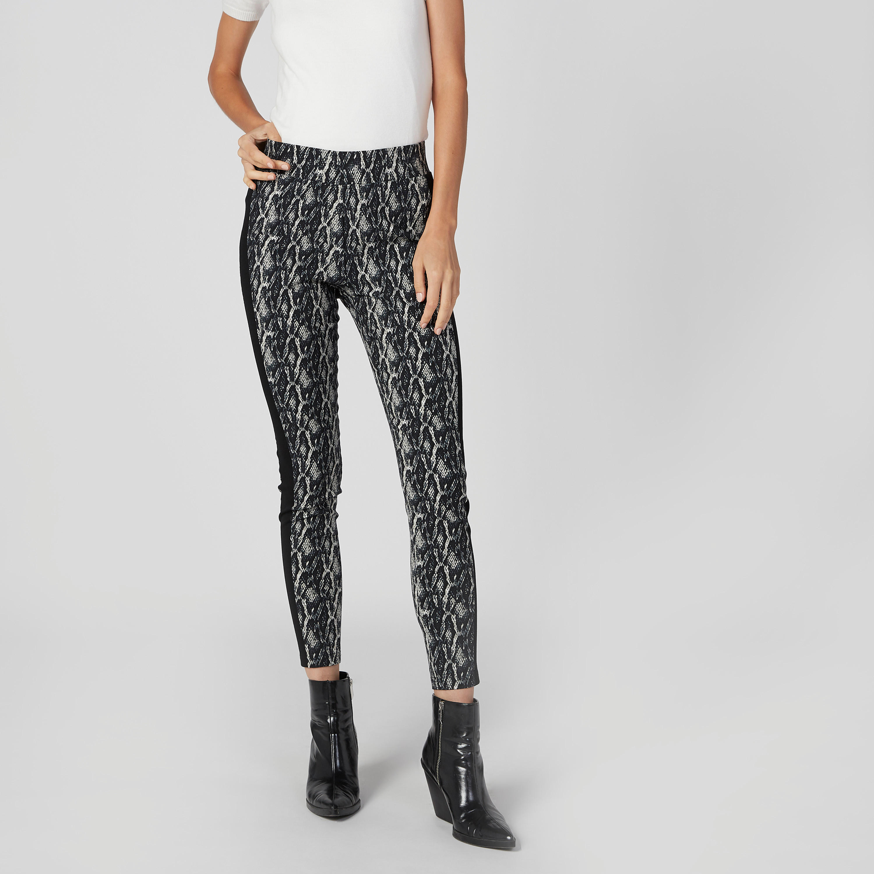بنطلون بونتي سكيني بخصر مطّاطي واسع وطبعات حيوانات-women-clothing-bottoms-trousers-image-1