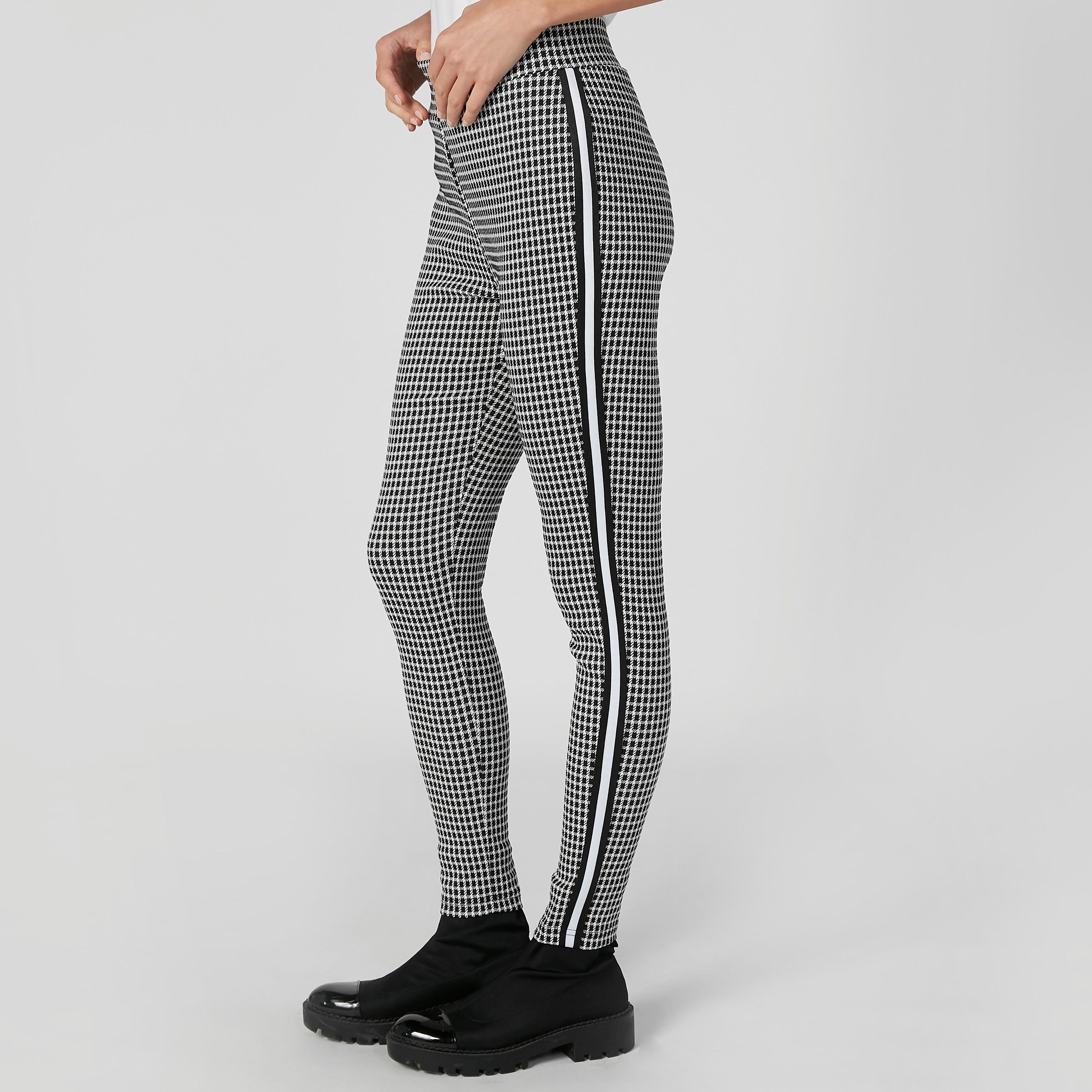 بنطلون بونتي سكيني كاروهات بخصر مطّاطي متوسط الارتفاع-women-clothing-bottoms-trousers-image-5