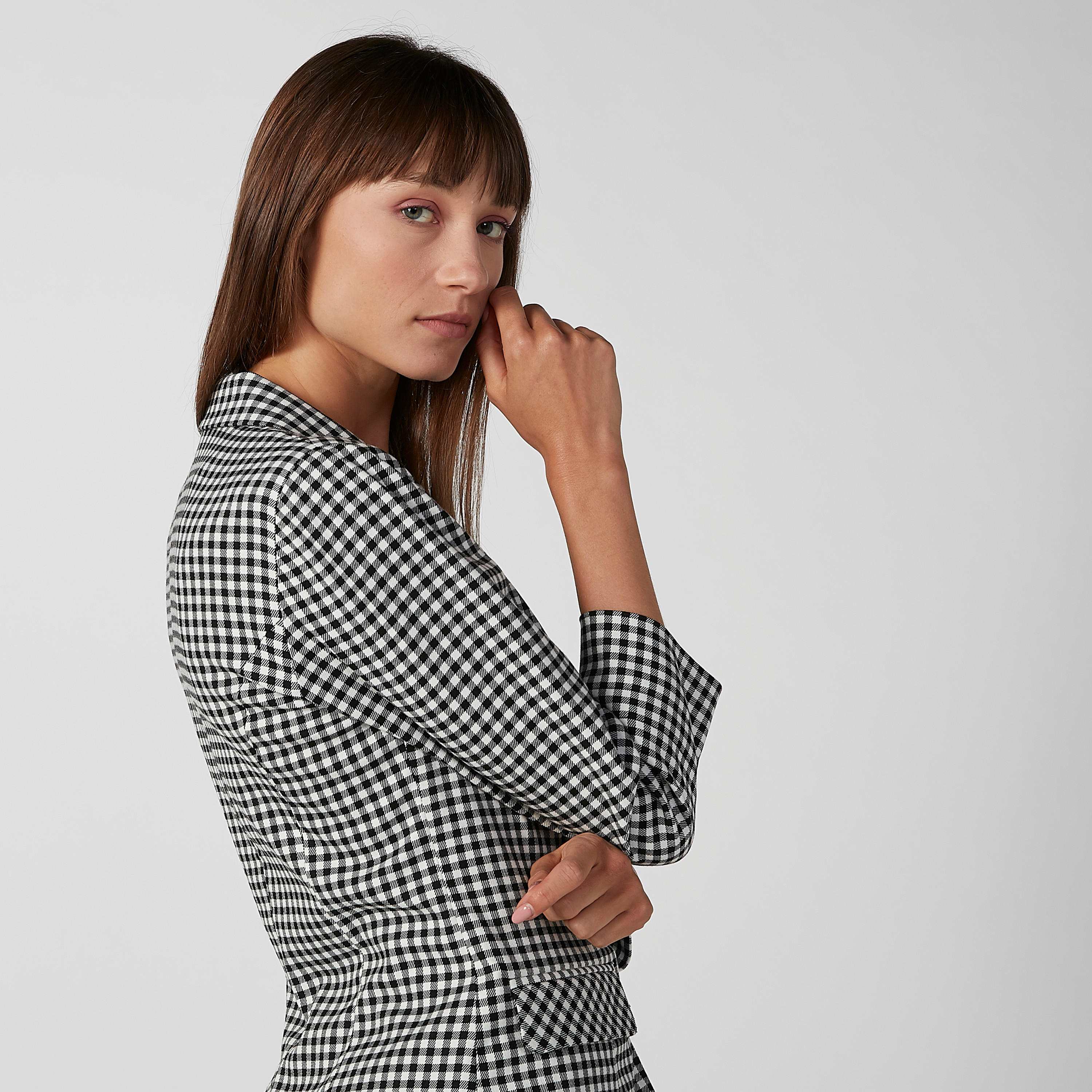 بليزر كاروهات بياقة طويلة وجيوب بطيّة-women-clothing-coatsandjackets-blazers-image-5