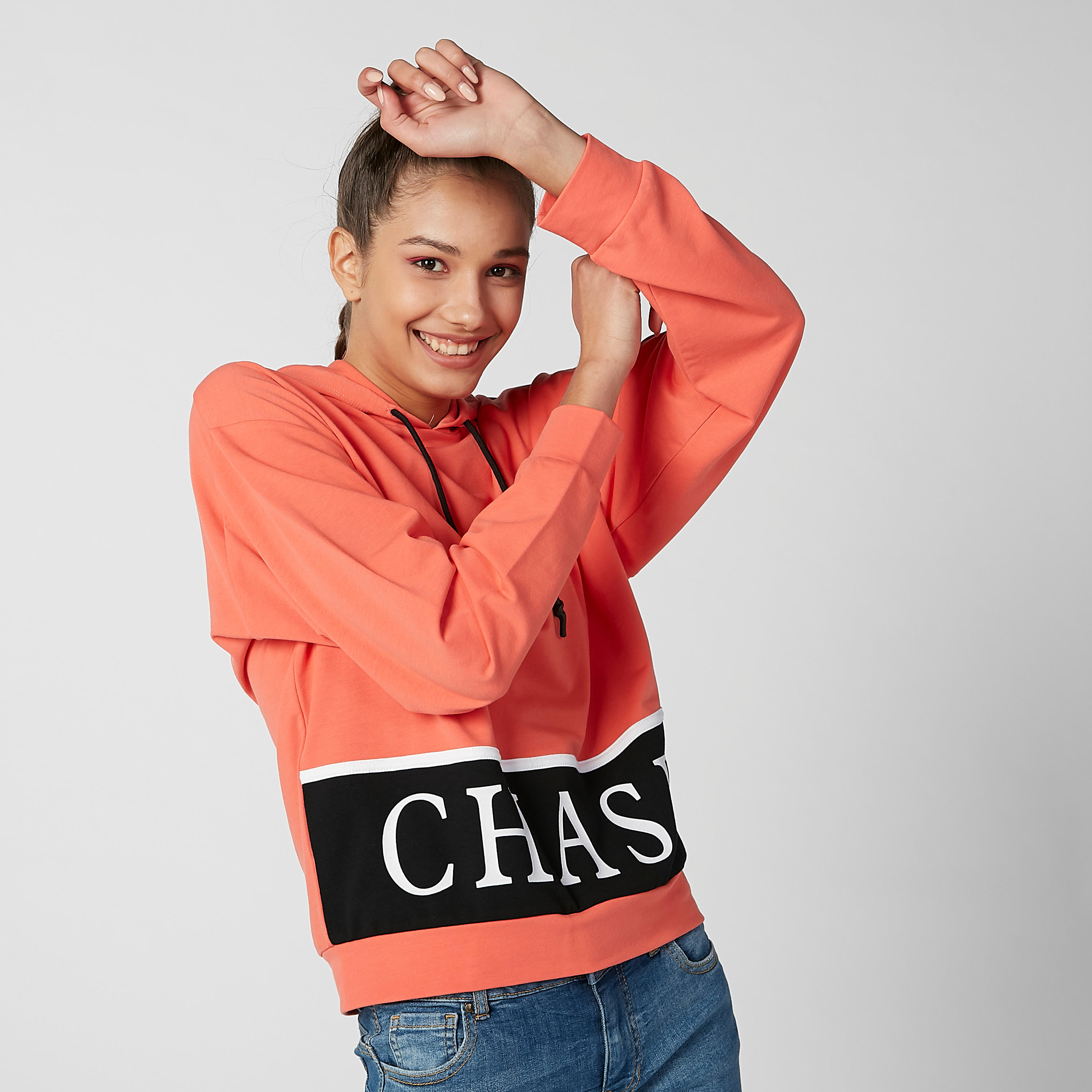 هودي بأكمام طويلة وطبعات-women-winterwear-hoodiesandsweatshirts-hoodies-image-3