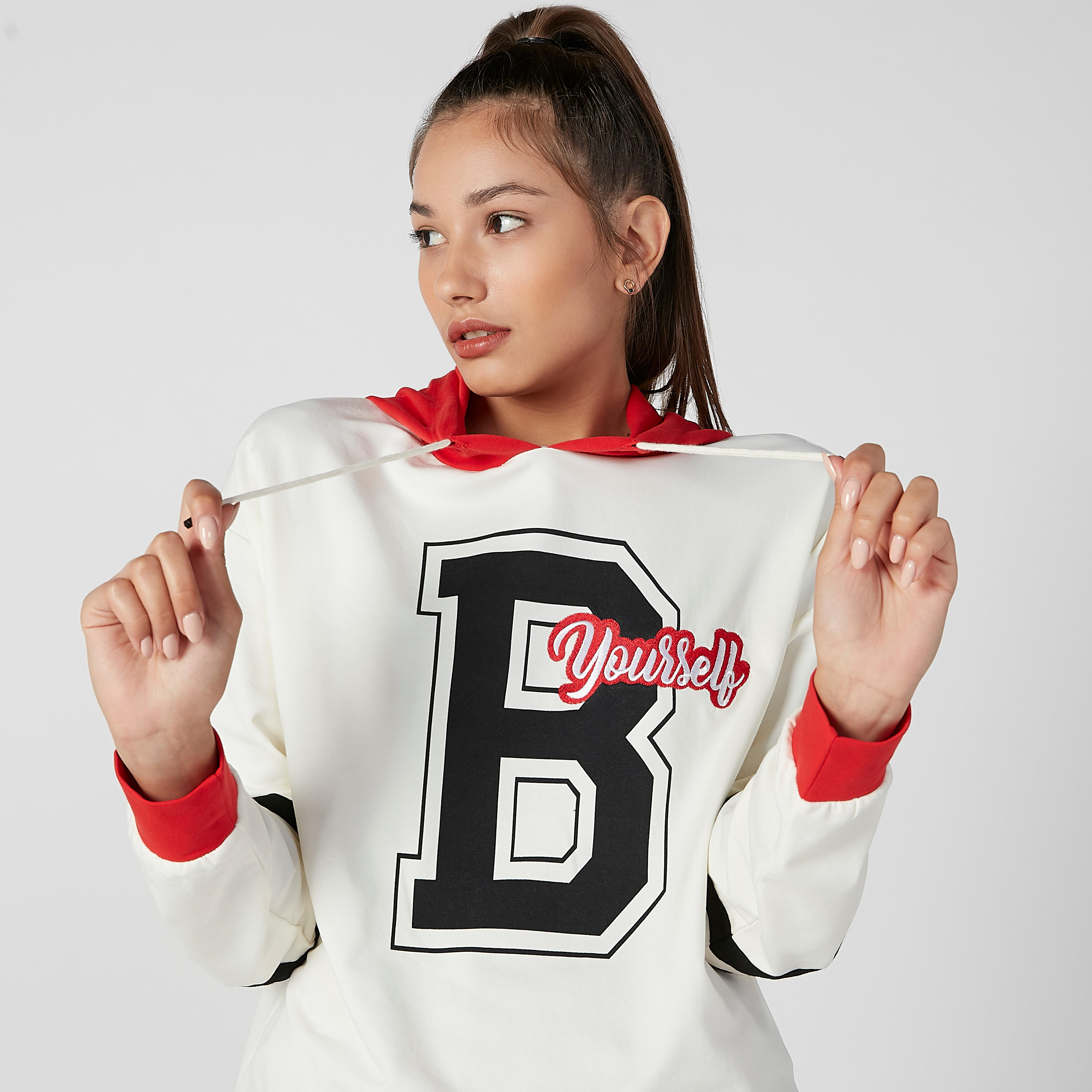 هودي بأكمام طويلة وطبعات-women-winterwear-hoodiesandsweatshirts-hoodies-image-7