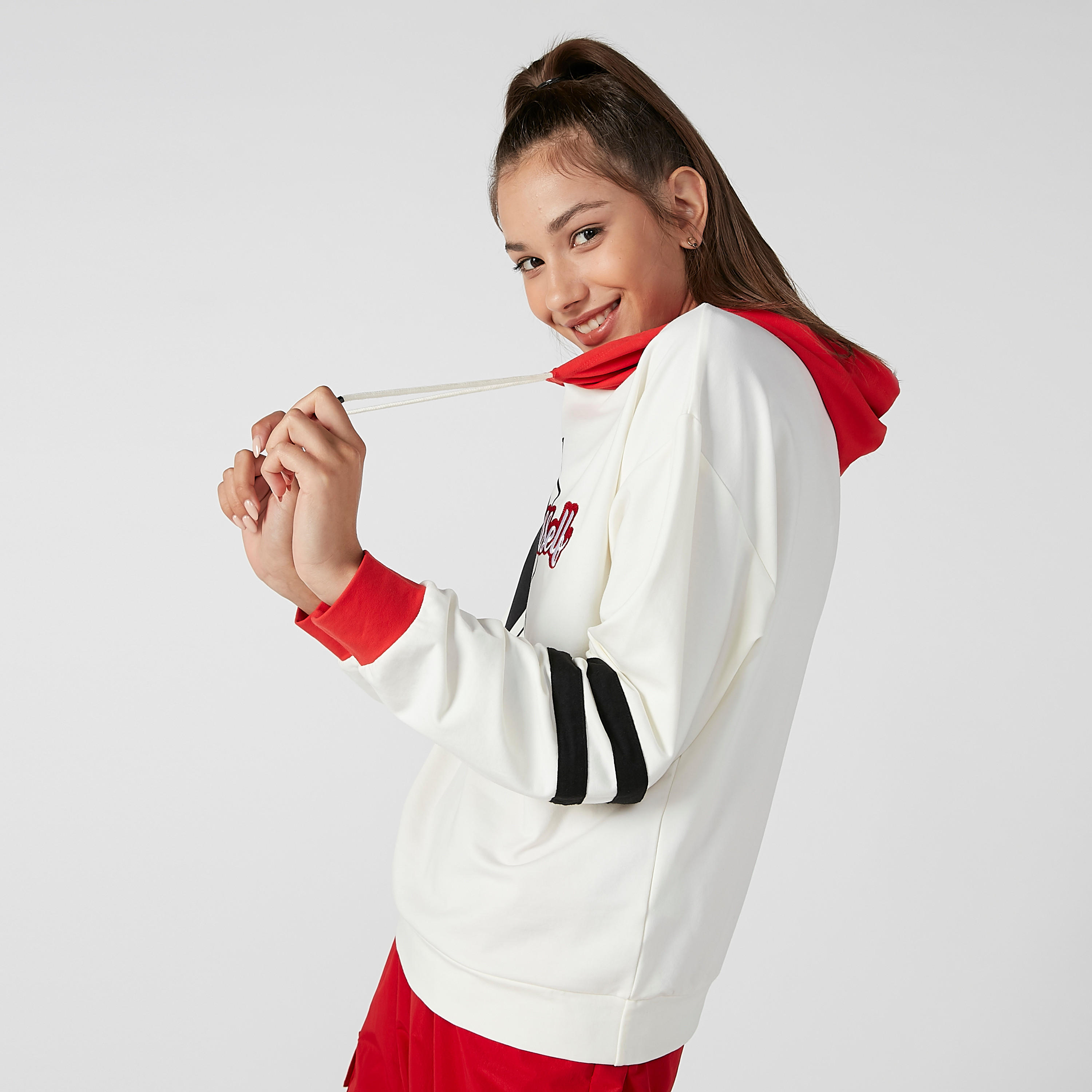 هودي بأكمام طويلة وطبعات-women-winterwear-hoodiesandsweatshirts-hoodies-image-5