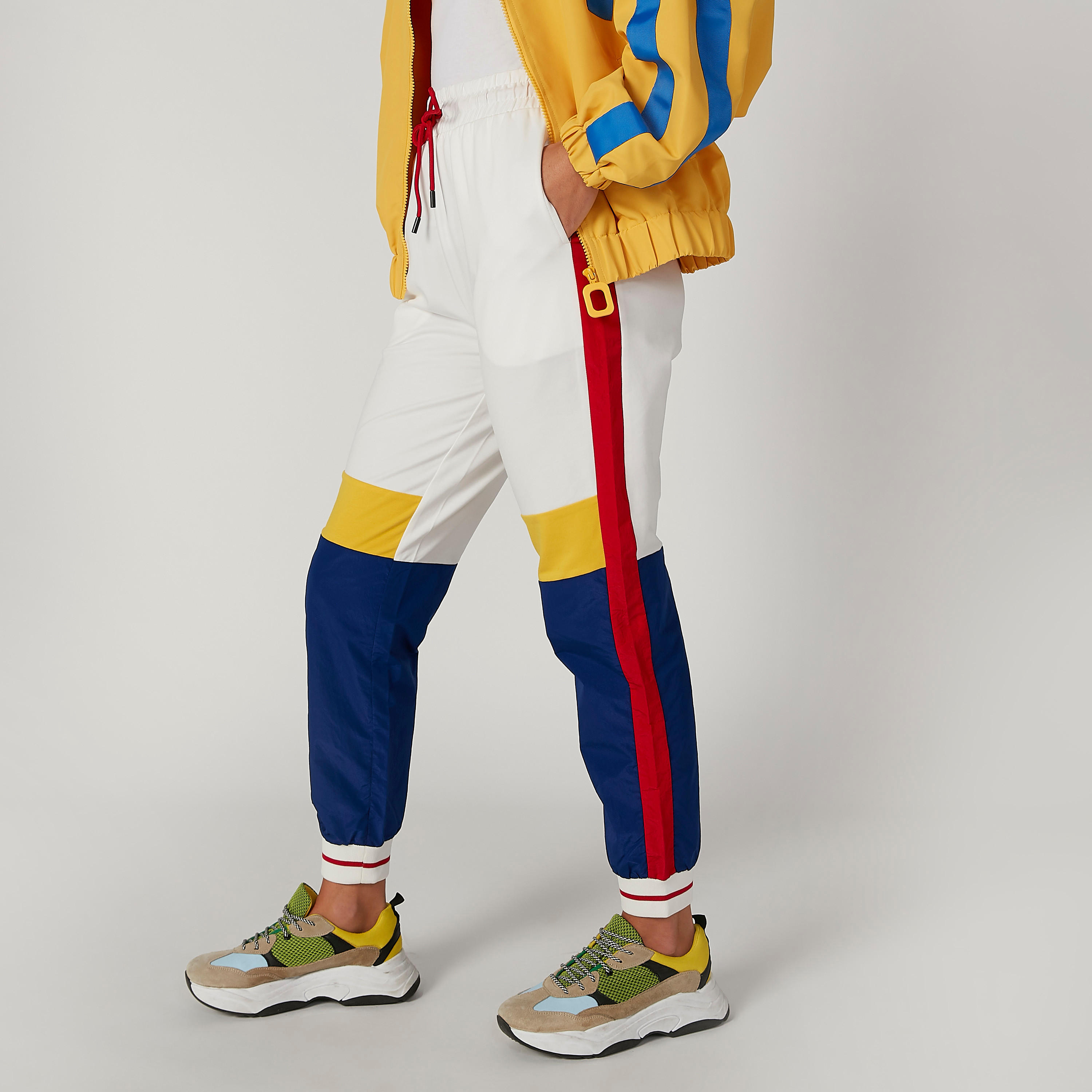 بنطلون رياضي سادة بخصر مطاطي مرن-women-clothing-bottoms-joggers-image-3