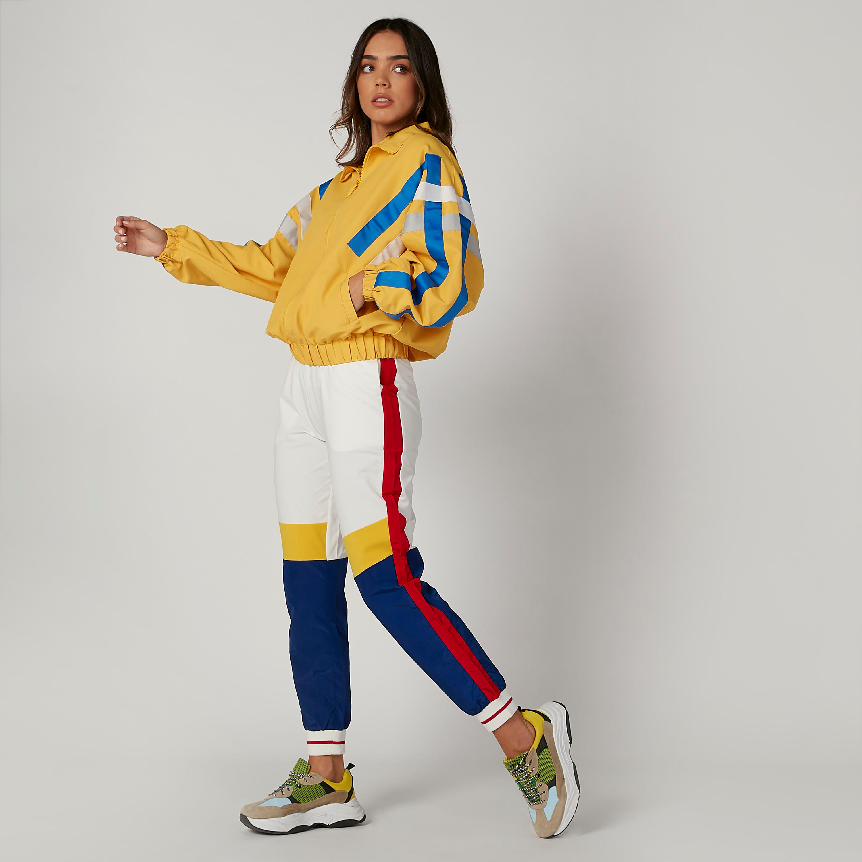بنطلون رياضي سادة بخصر مطاطي مرن-women-clothing-bottoms-joggers-image-4