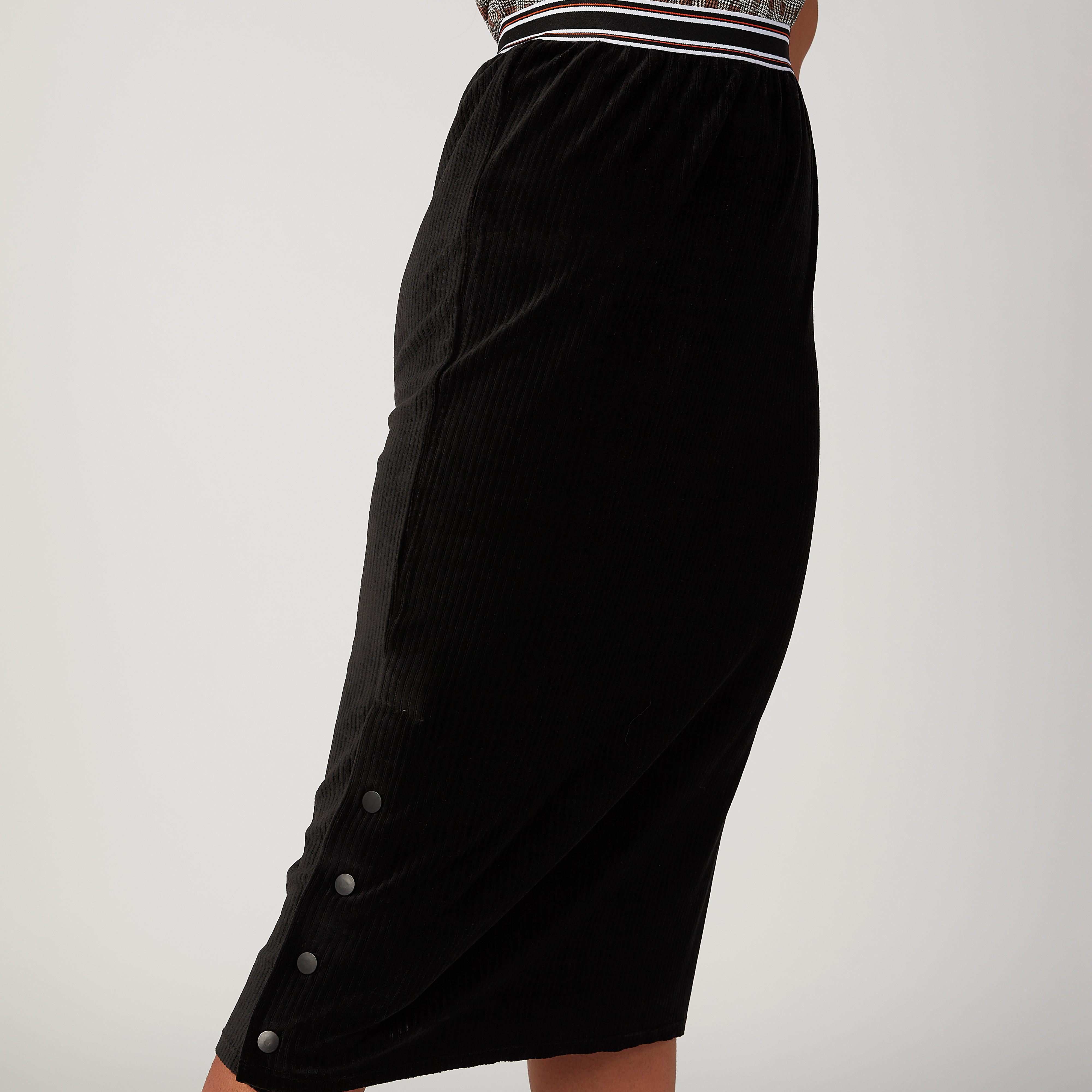 تنورة إيه لاين متوسطة الطول بارزة الملمس بخصر مطّاطي-women-clothing-bottoms-skirts-image-3